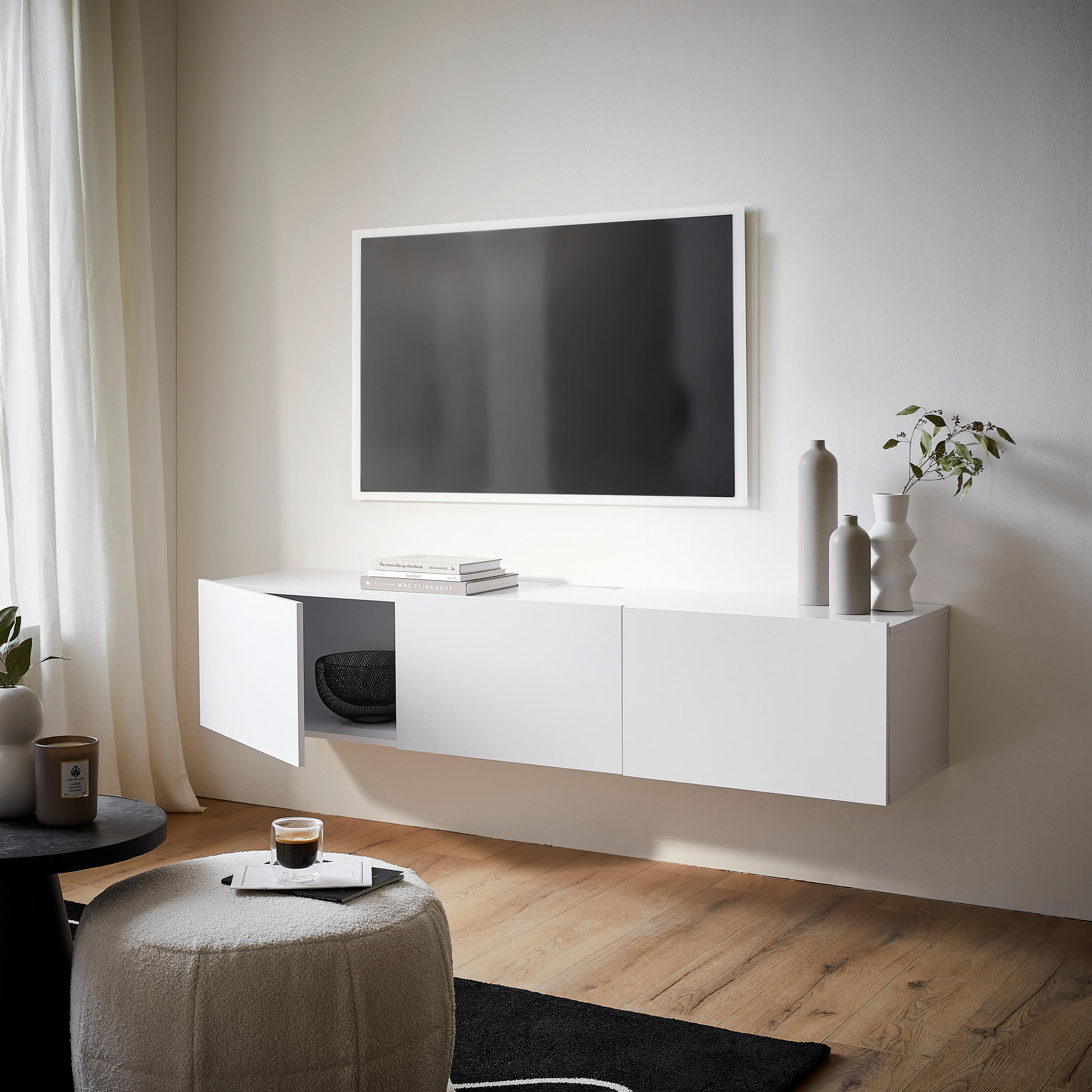 LOWBOARD in 180/36,7/42 cm - Weiss, Design, Holzwerkstoff (180/36,7/42cm) - Hom`in