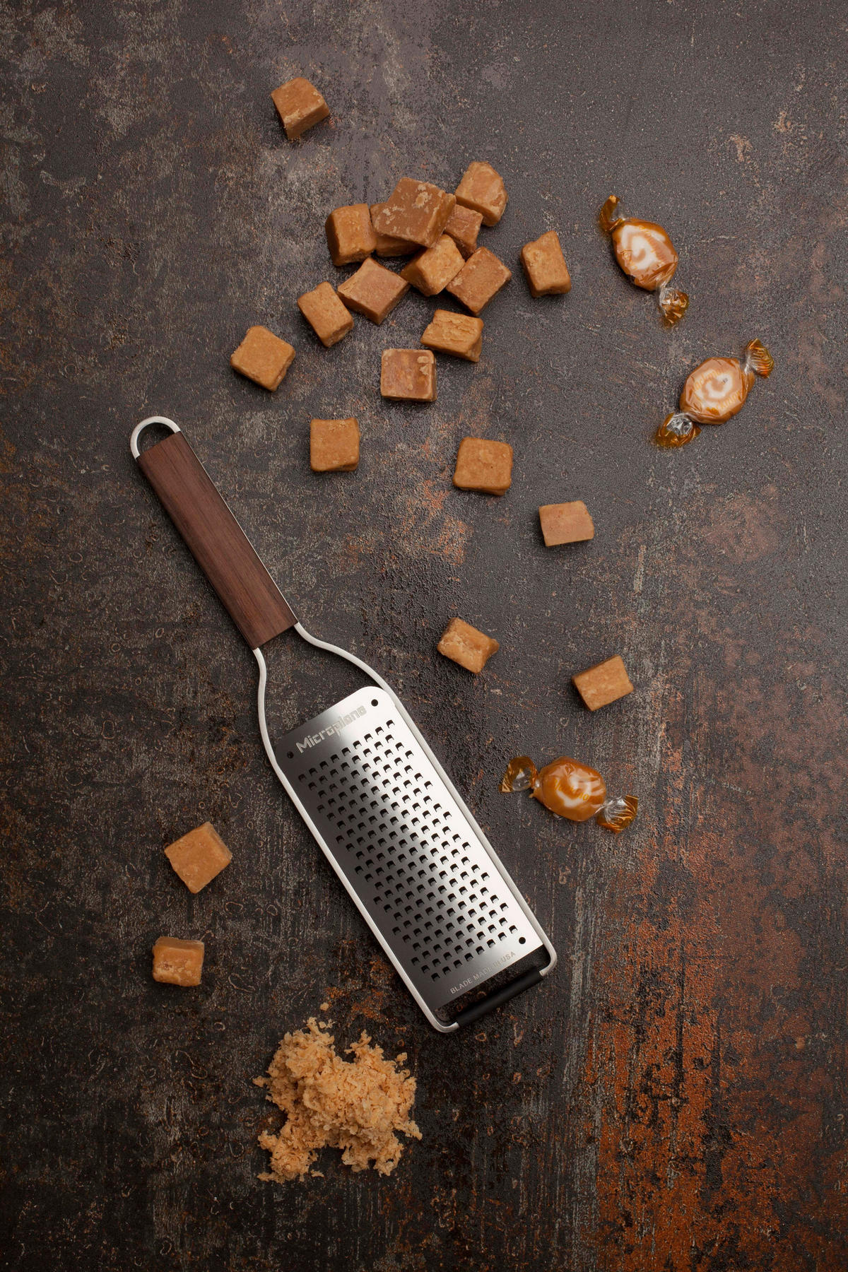 RENDE - boja oraha, Osnovno, drvo/metal (30,4/6,3/1,8cm) - MICROPLANE