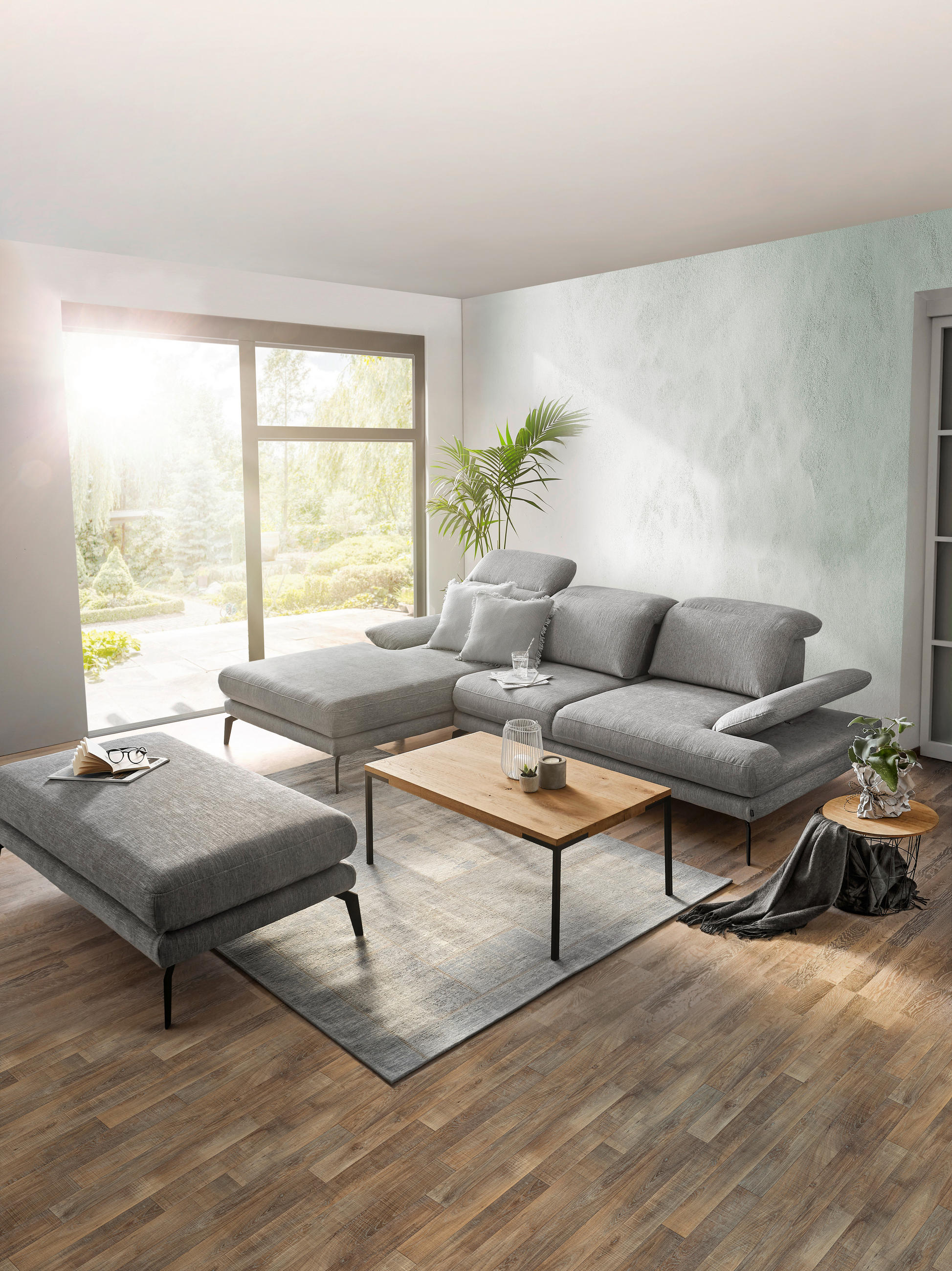 HOCKER in Textil Hellgrau  - Hellgrau/Schwarz, Design, Textil/Metall (136/43/70cm) - Stylife