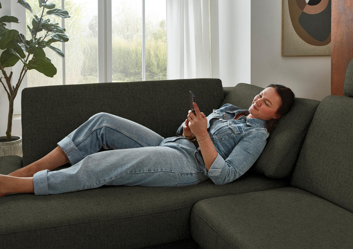 ECKSOFA  Chenille Dunkelgrün  - Dunkelgrün/Schwarz, Design, Textil/Metall (182/239cm) - Beldomo Comfort