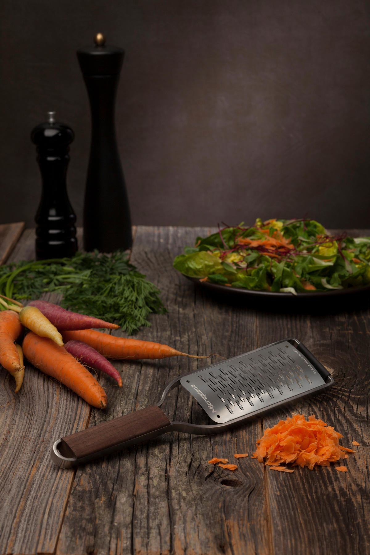 RENDE - boja oraha, Osnovno, drvo/metal (30,4/6,3/1,8cm) - MICROPLANE