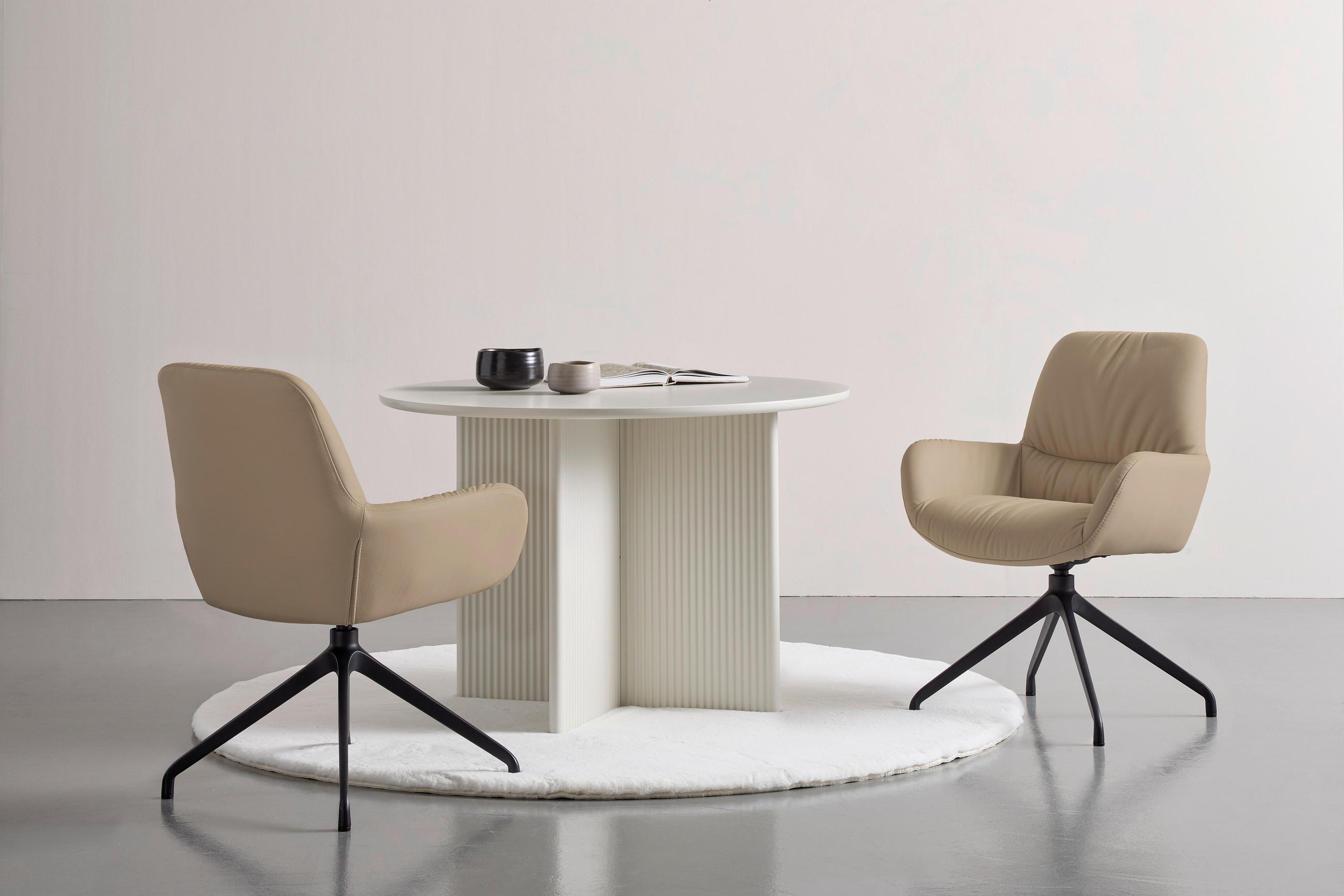ARMLEHNSTUHL  in Aluminium, Eisen Echtleder pigmentiert  - Taupe/Schwarz, Design, Leder/Metall (64/89/65cm) - Dieter Knoll