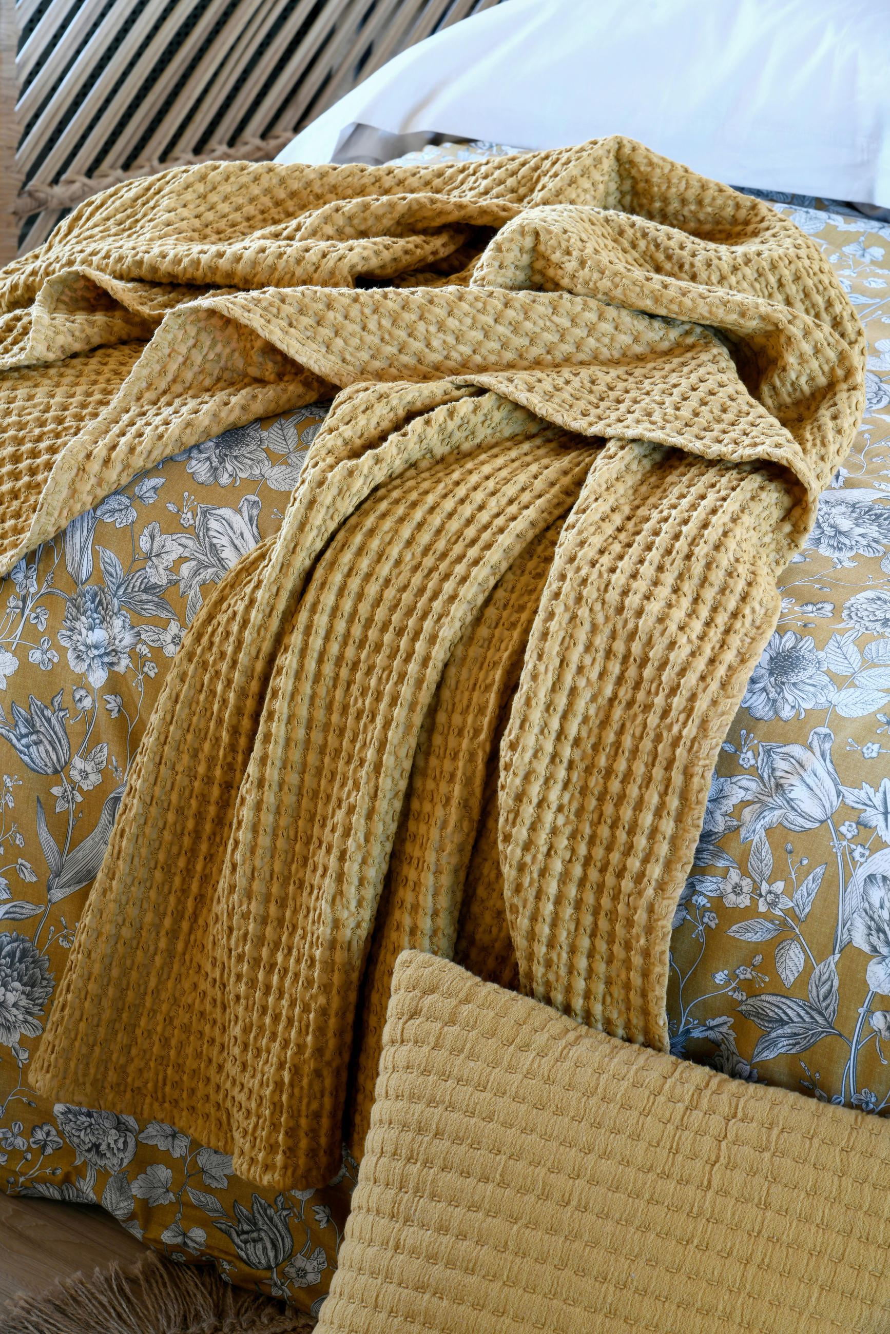 PREKRIVAČ 130/140 cm DAMARIS - Konvencionalno, tekstil (130/140cm)