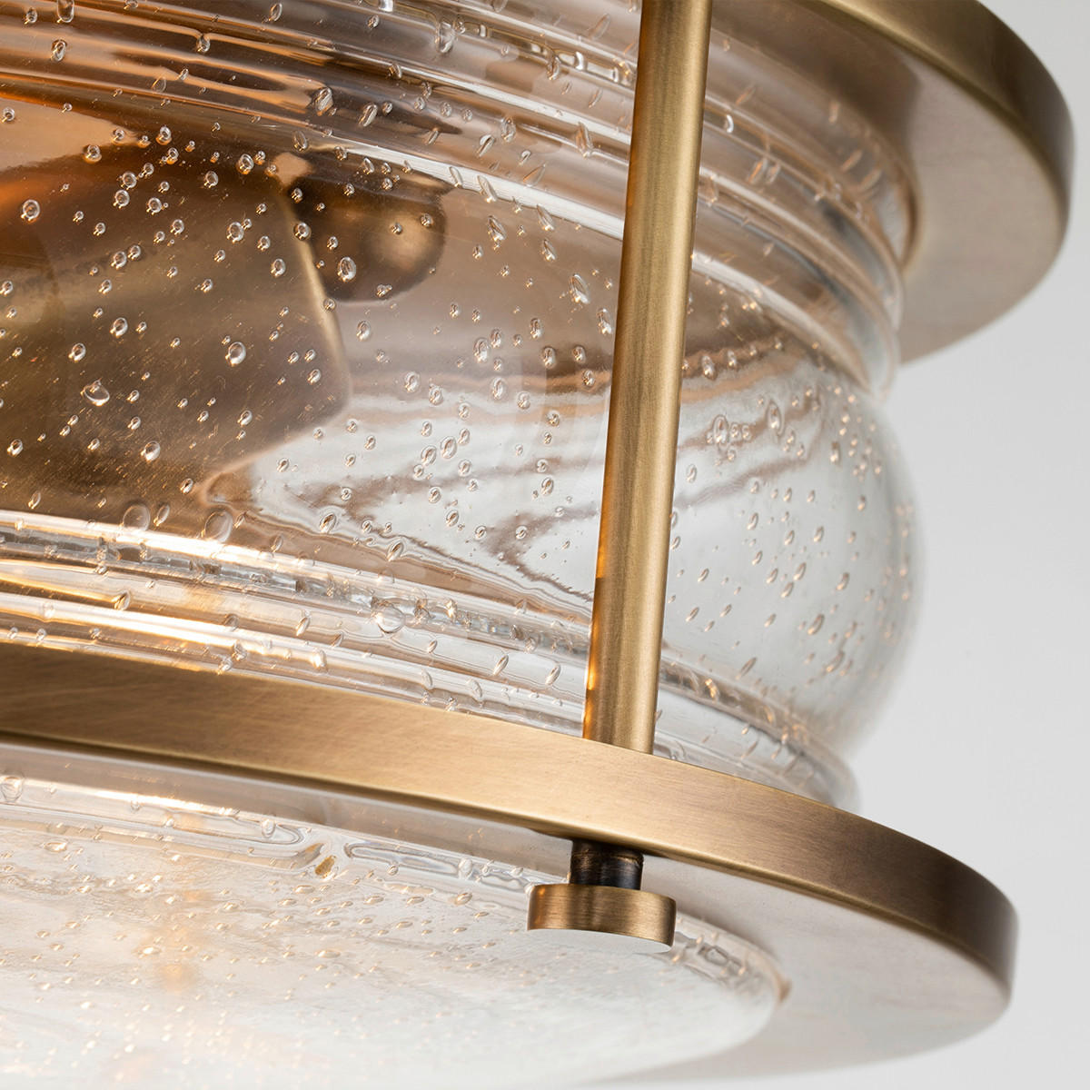 TAKLAMPA FÖR BADRUM Elstead Ashlandbay 30.5/15.4 cm  - mässingsfärgad, Klassisk, metall/glas (30.5/15.4cm) - Elstead Lighting