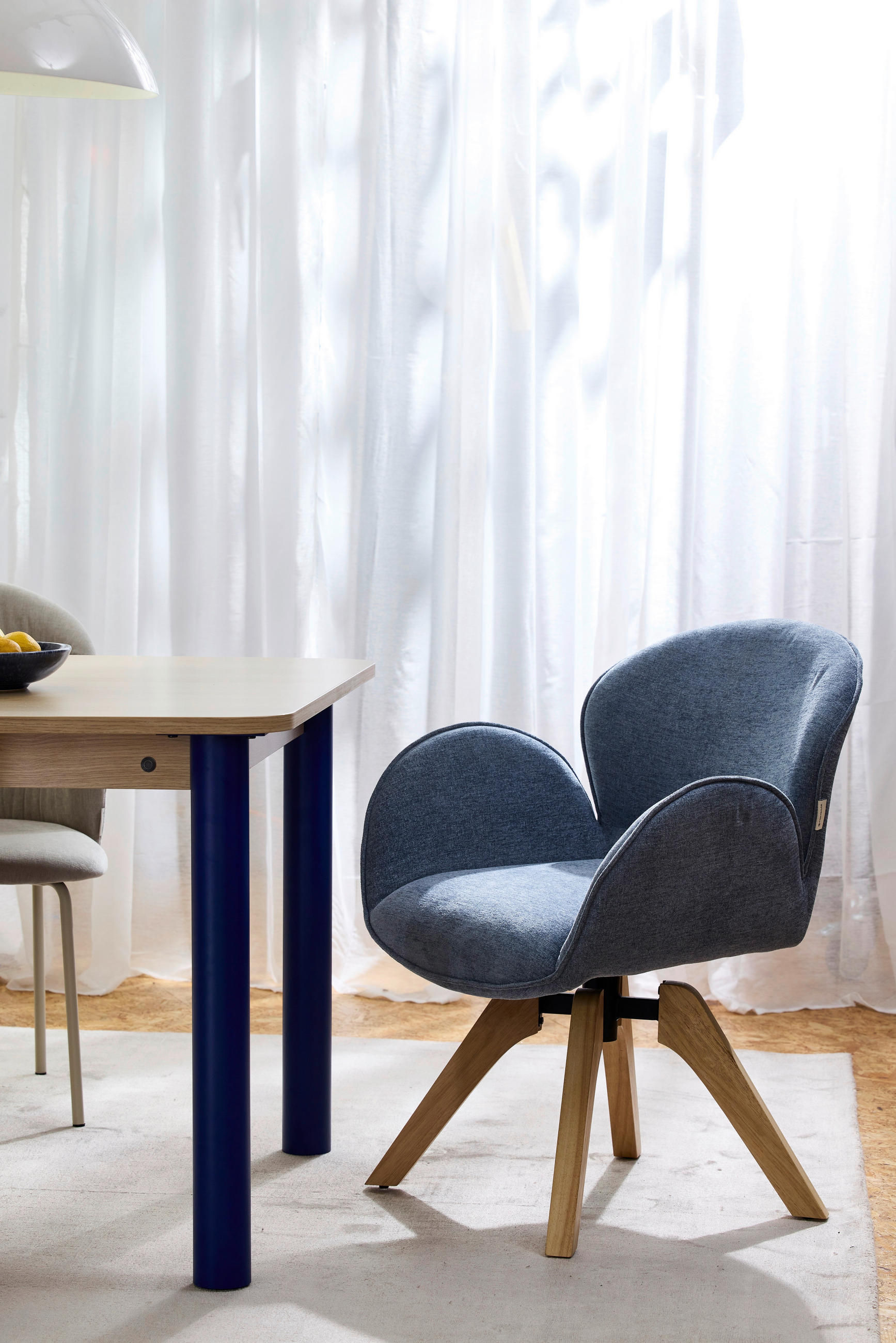 ARMLEHNSTUHL  in Chenille  - Blau/Hellbraun, Basics, Holz/Textil (61/82/63,5cm) - Tom Tailor