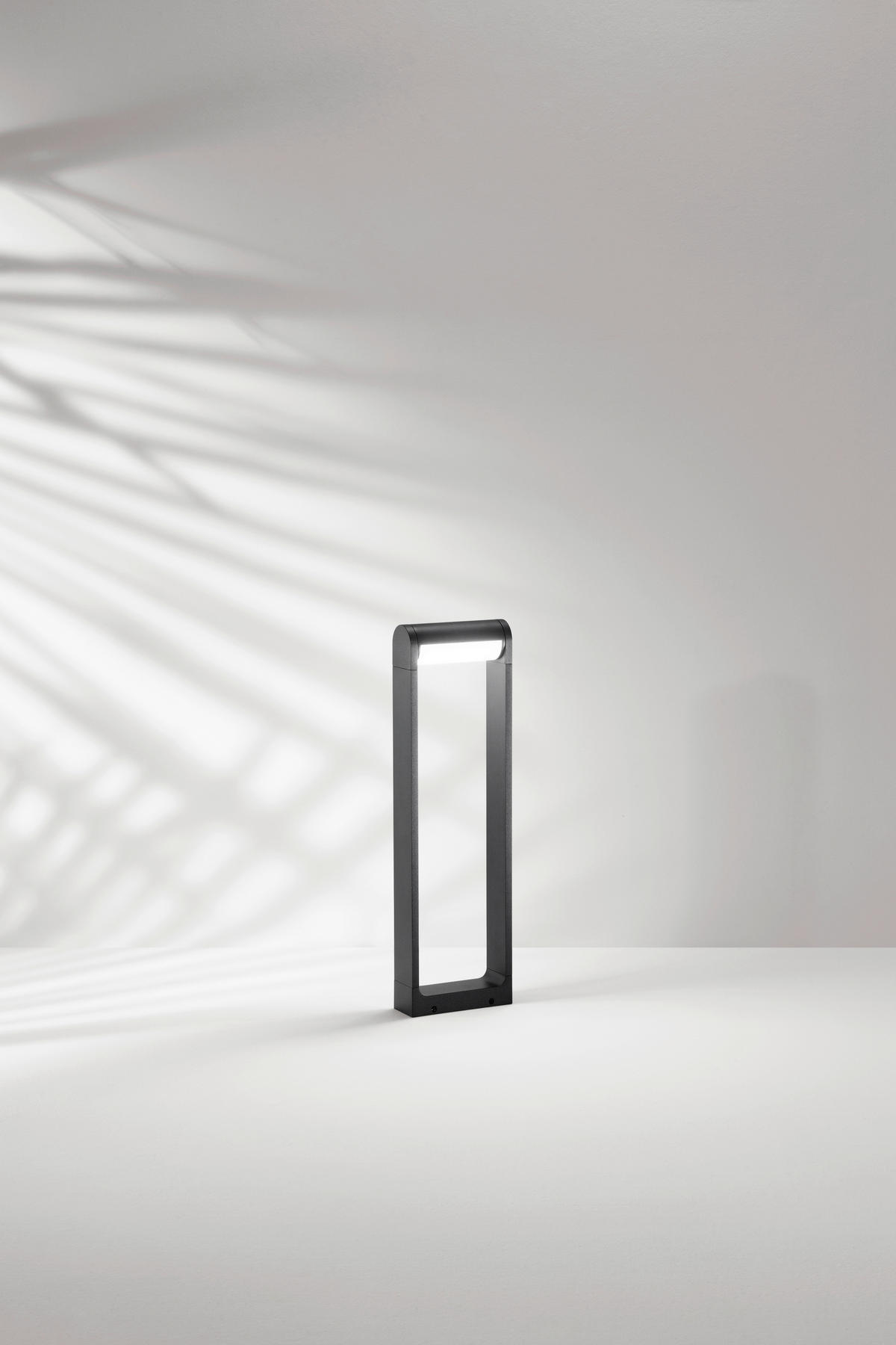 SPOLJNA PODNA SVETILJKA Wild  - tamnosiva/bela, Dizajnerski, metal/plastika (17.5/6,5/60cm)