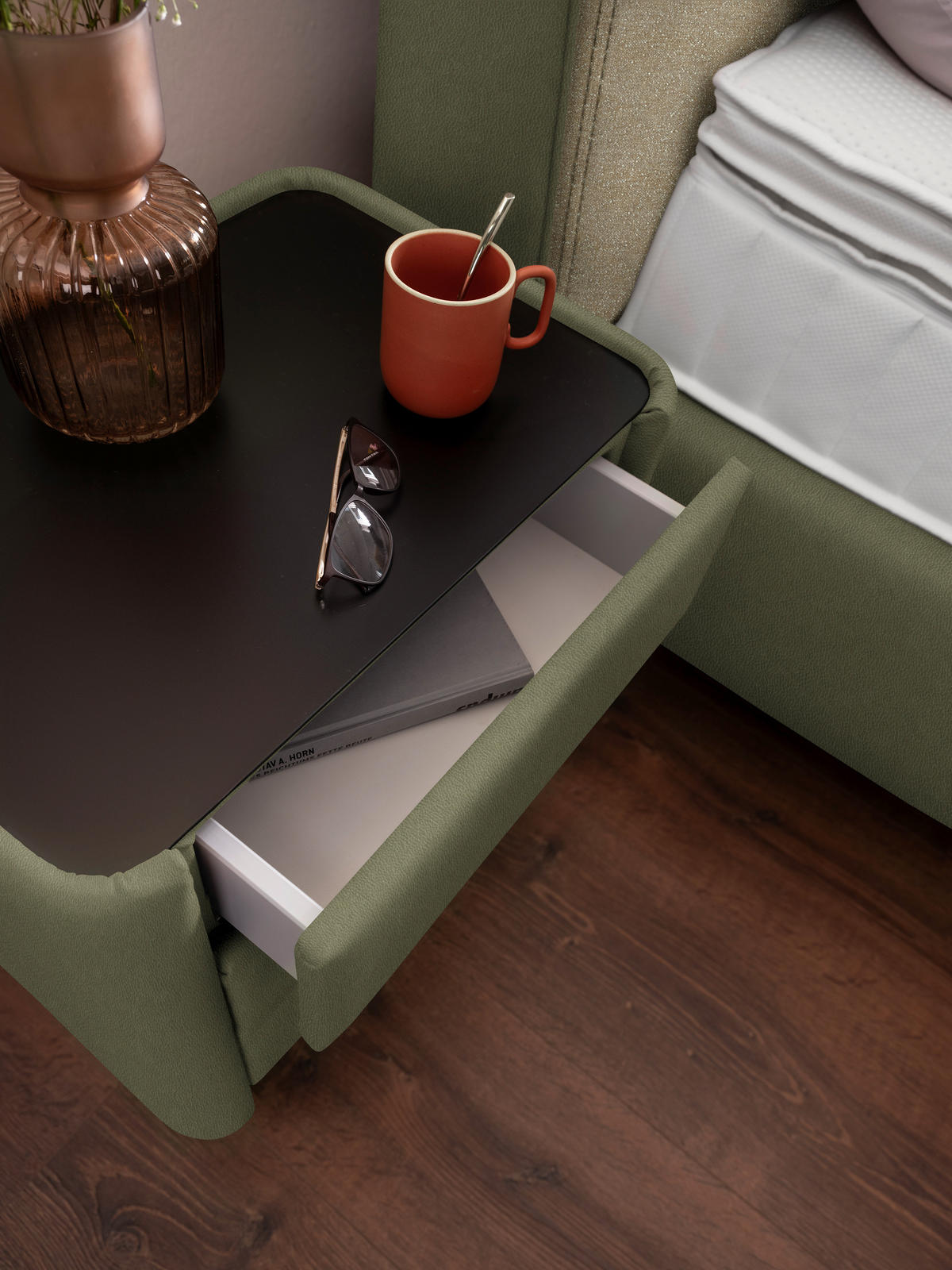 BOXSPRINGBETT 180/200 cm  in Beige, Olivgrün  - Beige/Schwarz, Design, Textil/Metall (180/200cm) - Johann Jakob