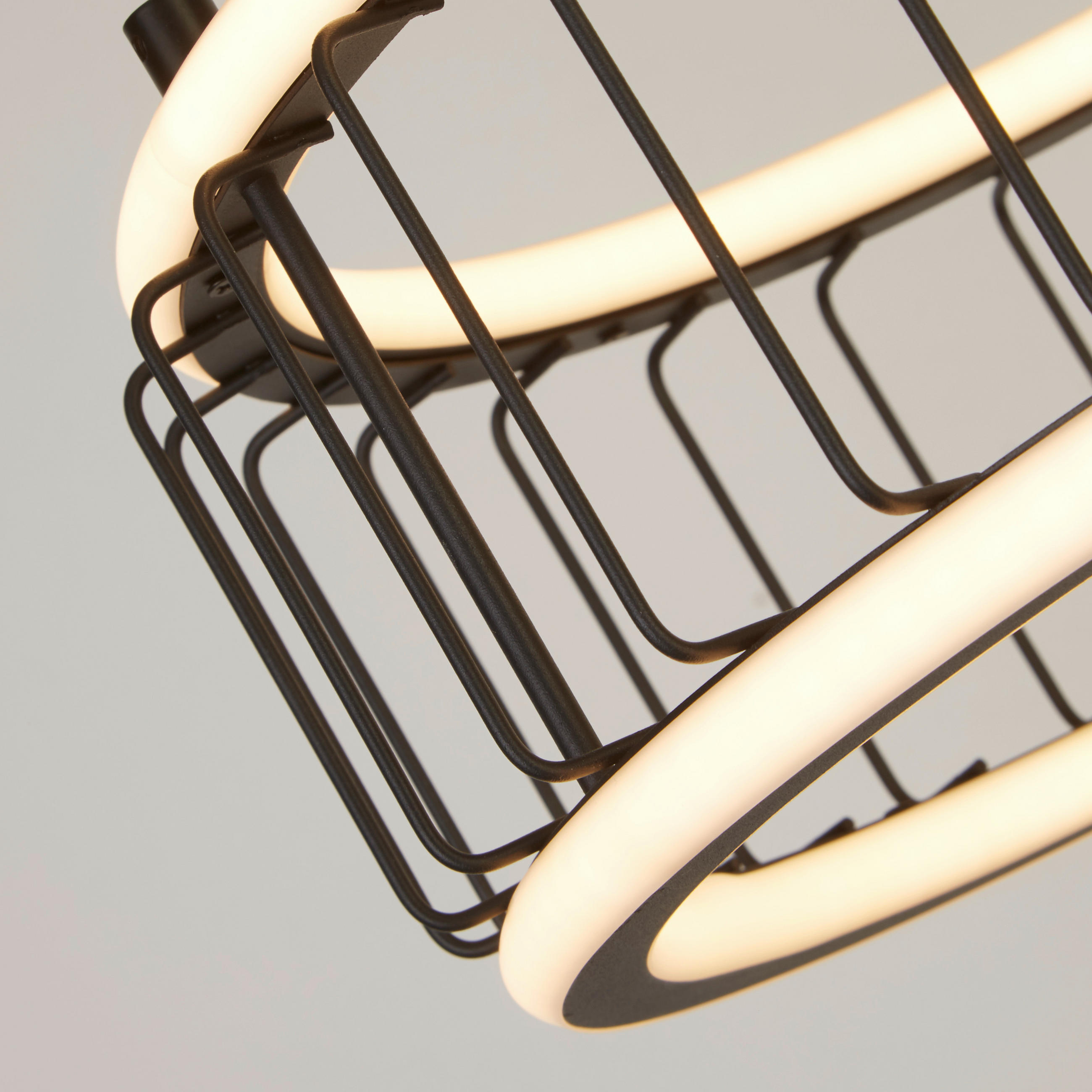 LED SVJETILJKA VISEĆA  38/150 cm      Circolo  - crna, Design, metal/plastika (38/150cm)