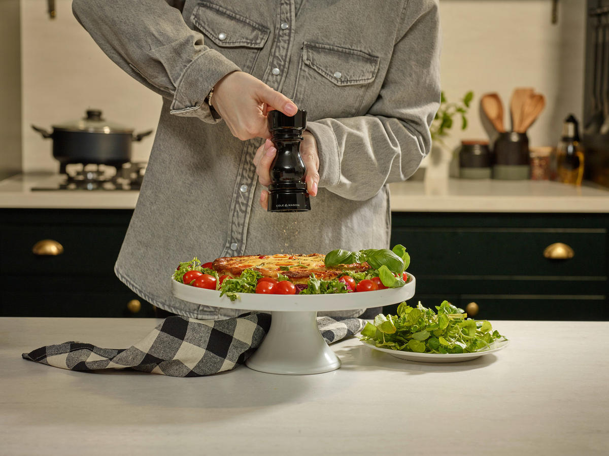 SALZ- UND PFEFFERSTREUER LONDON  - Schwarz/Weiß, Basics, Holz (15,4/6,3cm) - AdHoc