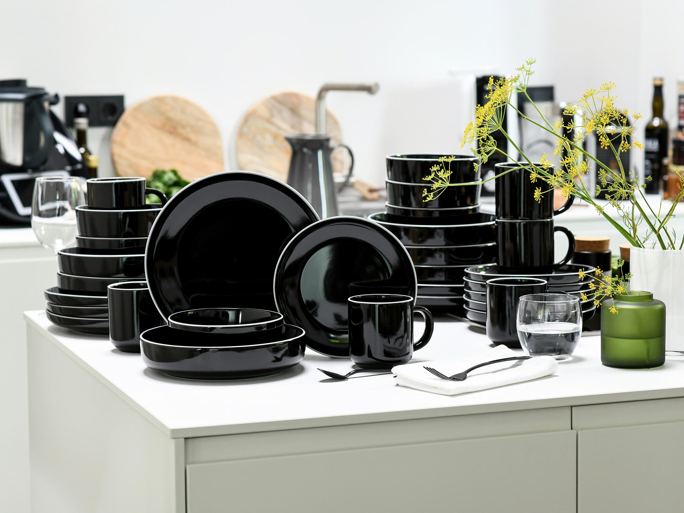 KOMBISERVICE Weiß, Schwarz Hochglanz Nordic Gourmet Schwarz 30-teilig 6 Personen  - Schwarz Hochglanz/Weiß, Basics, Keramik - Creatable
