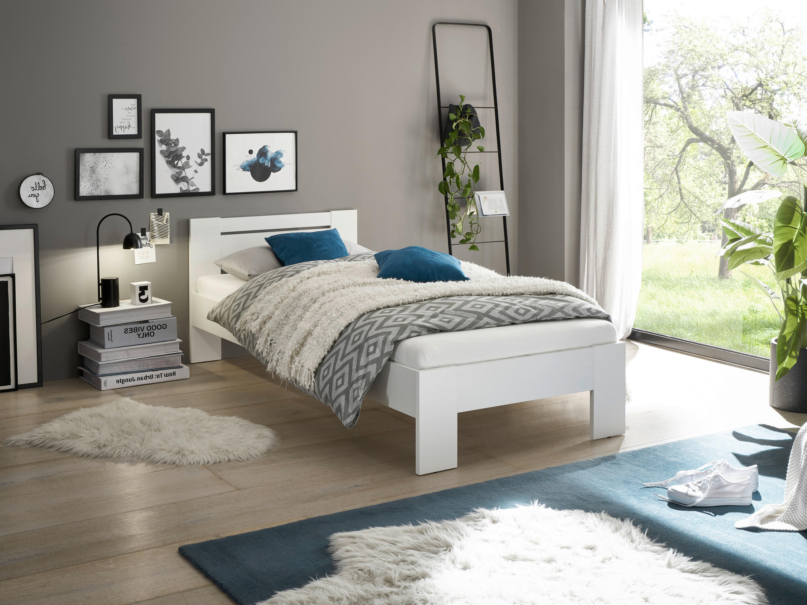 BETT 90/200 cm  in Weiß  - Weiß, KONVENTIONELL, Holzwerkstoff (90/200cm) - Carryhome