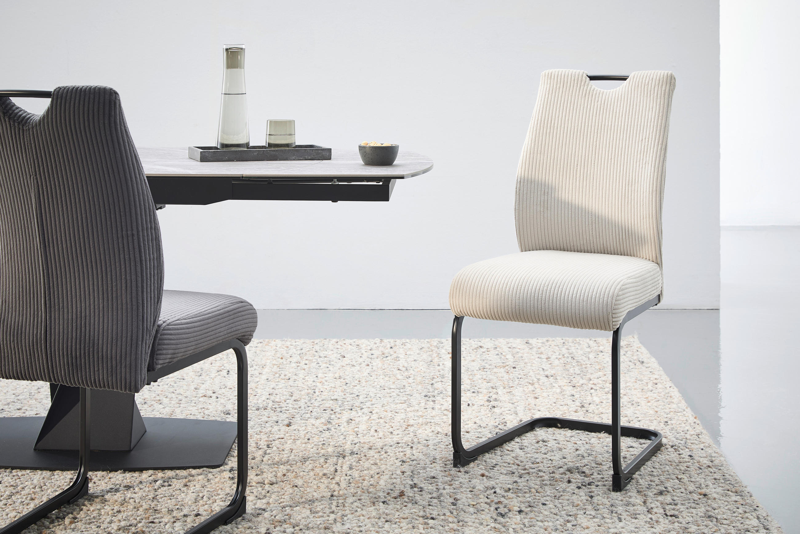 SCHWINGSTUHL  in Eisen Cord  - Beige/Schwarz, Design, Textil/Metall (43/97/57cm) - home24