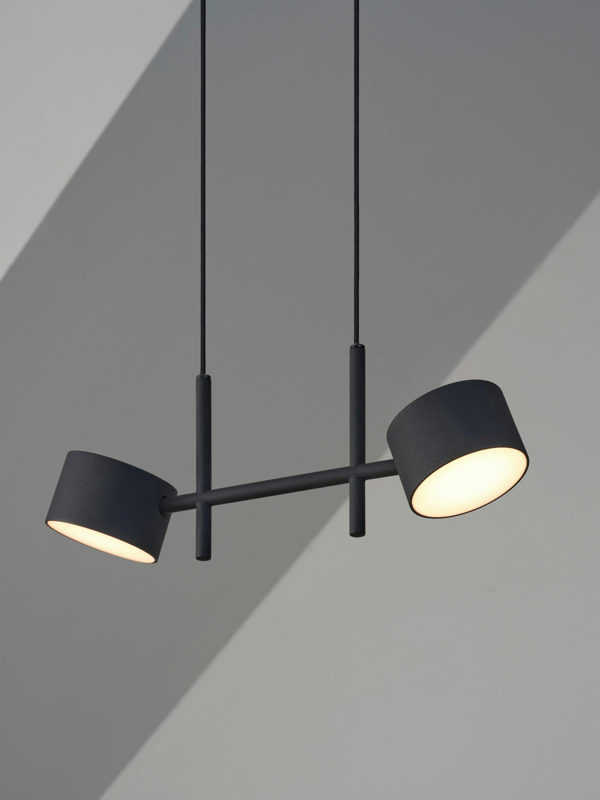 LED-PENDELLEUCHTE 42,5/10/150 cm  - Schwarz, Design, Kunststoff/Metall (42,5/10/150cm) - Osram