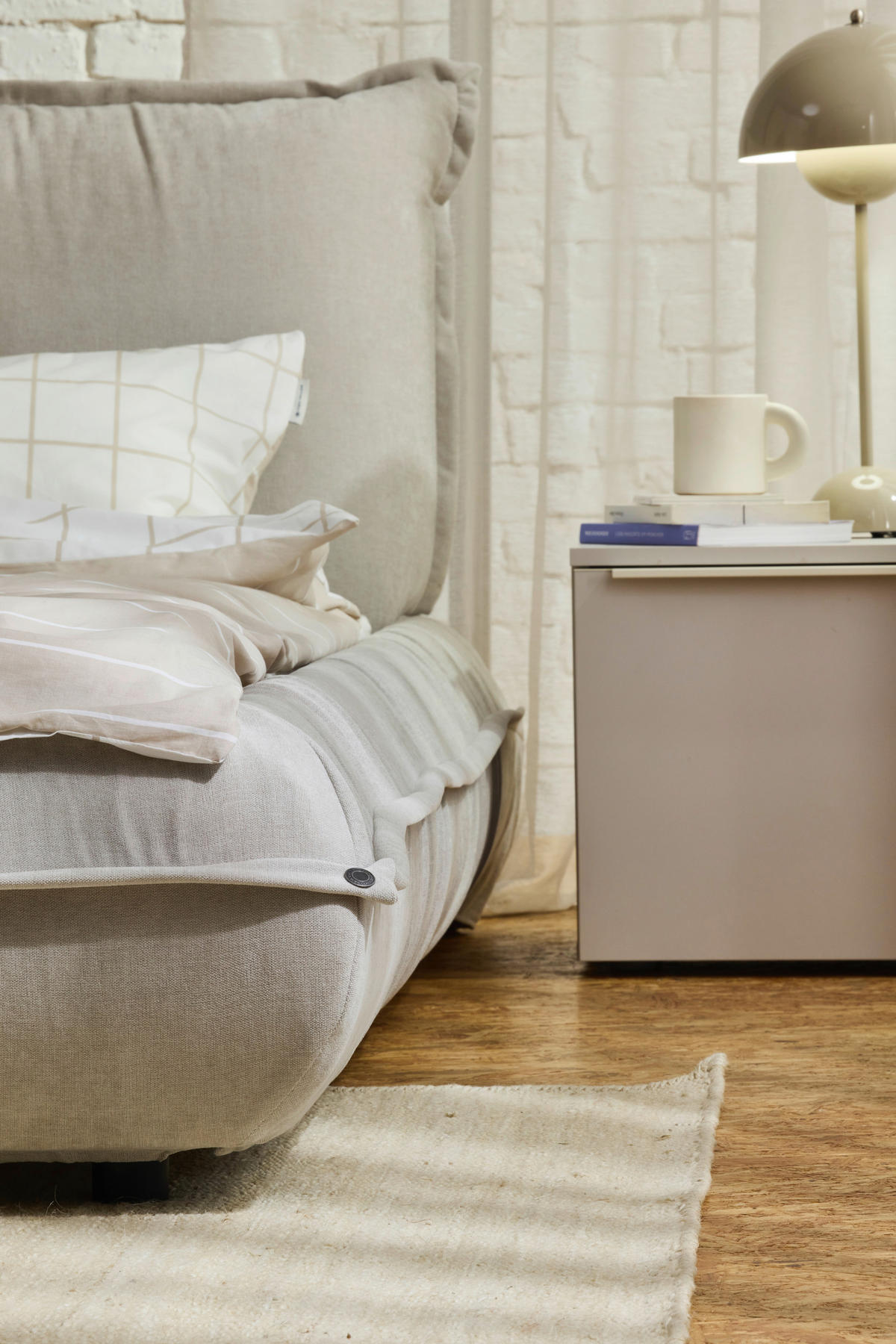 POLSTERBETT 180/200 cm,  in Beige,  - Beige/Schwarz, Design, Kunststoff/Textil (180/200cm) - Tom Tailor