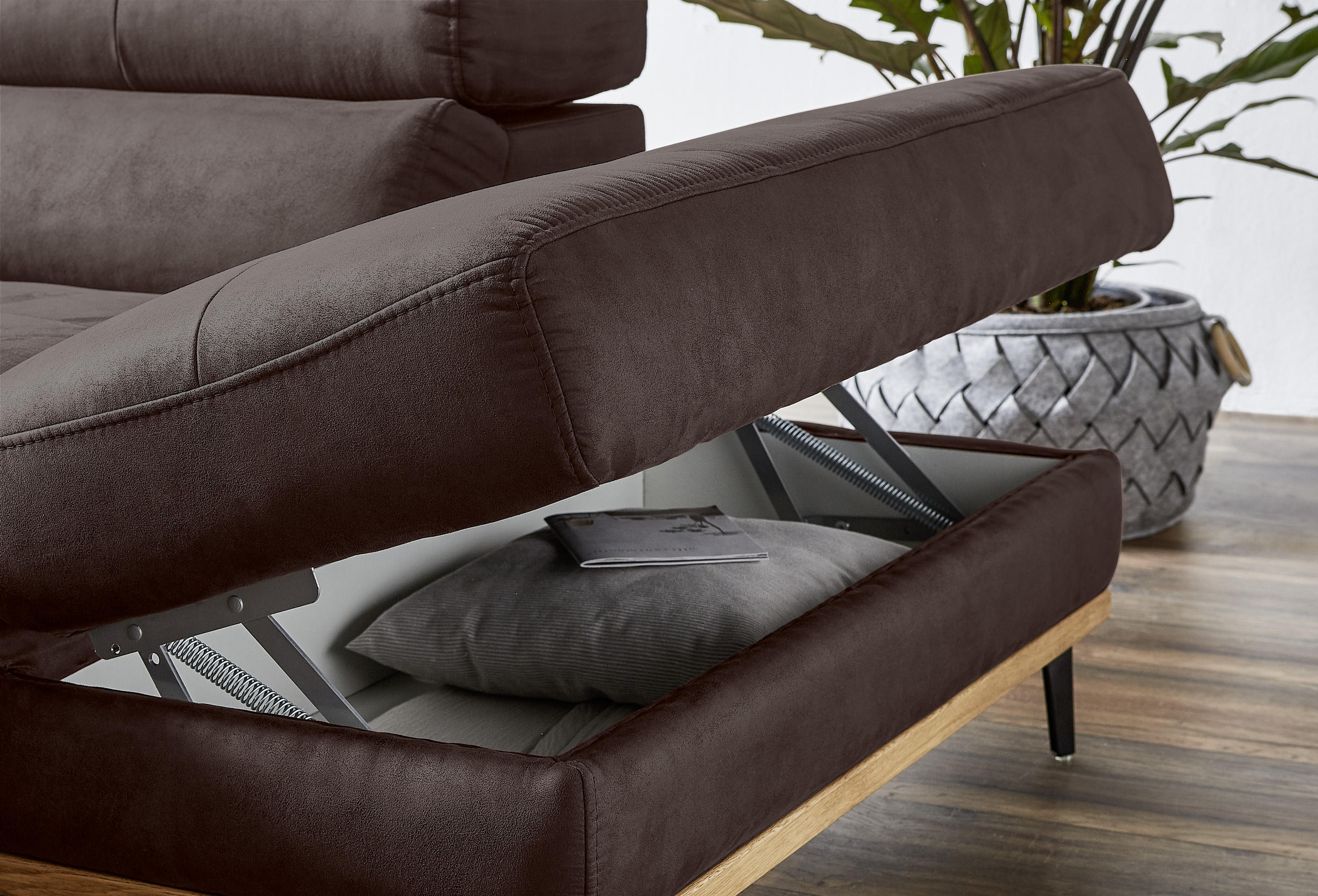 Thumbnail - Novel Ecksofa, Mokka, Holz, Textil, Eiche, 5-Sitzer, Ottomane rechts, L-Form, 282x226 cm, Stoffauswahl, seitenverkehrt e...