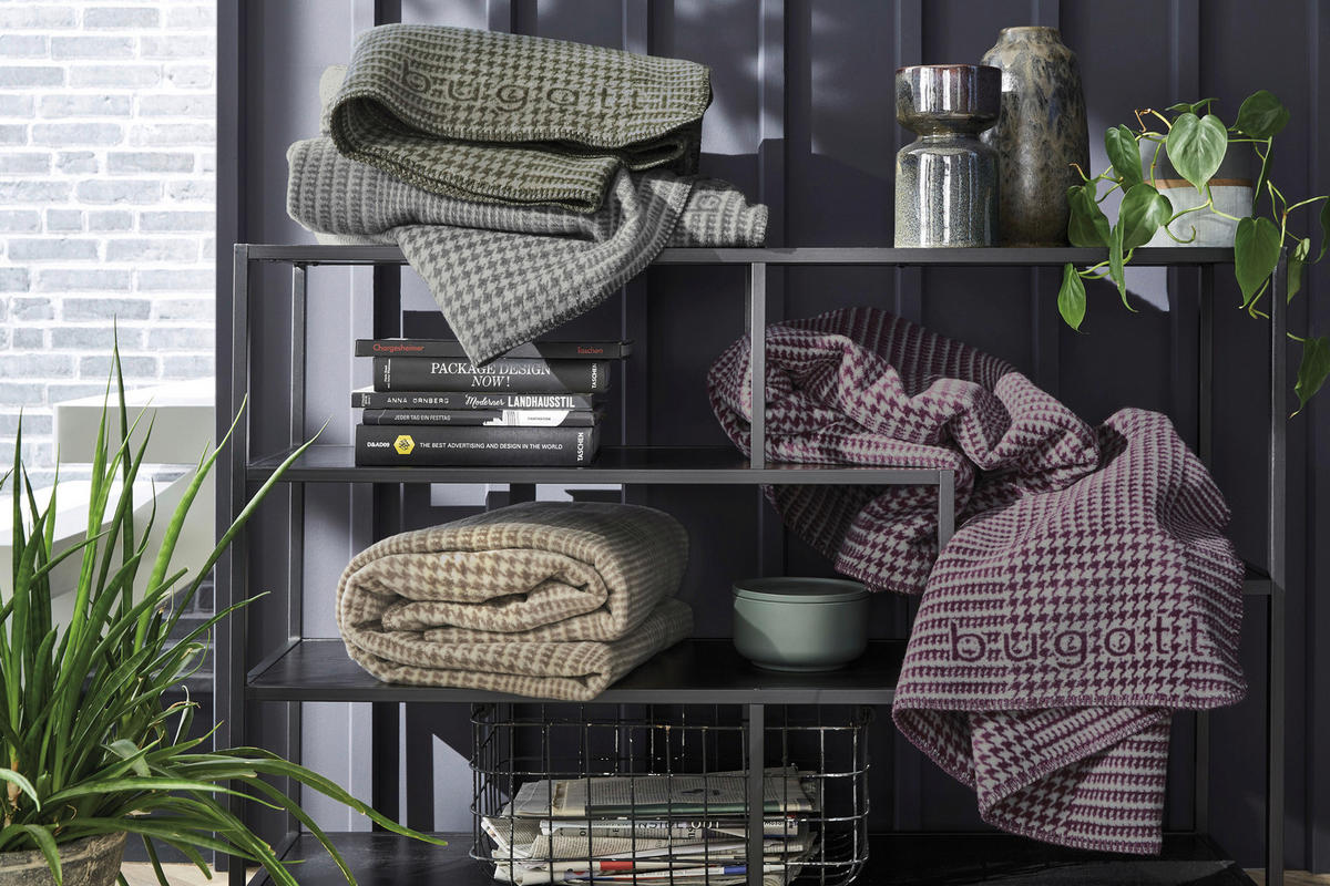 DECKE 3530-300 150/200 cm  - Braun, KONVENTIONELL, Textil (150/200cm) - Bugatti