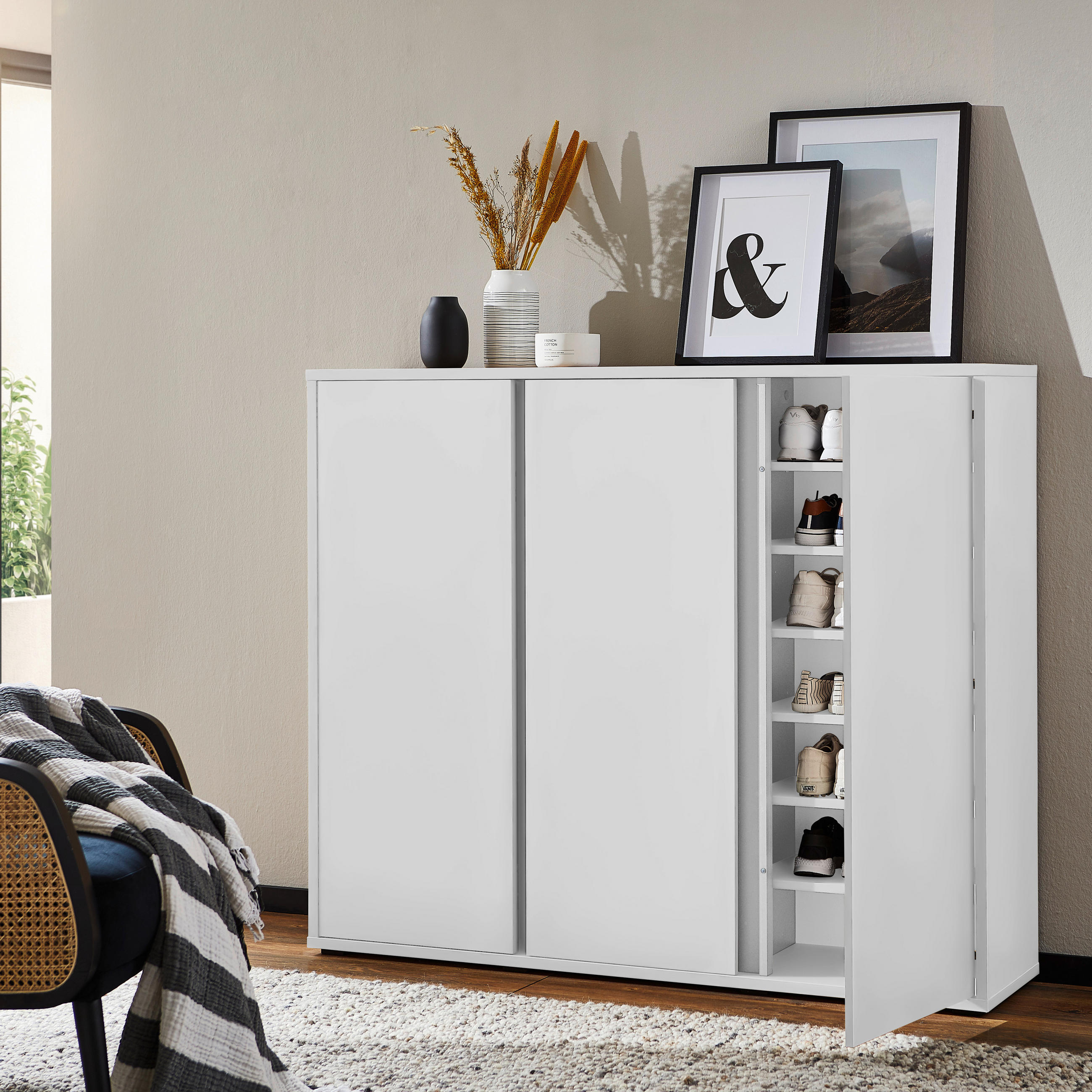SCHUHSCHRANK Weiß  - Weiß, KONVENTIONELL, Holzwerkstoff (145/120/34cm) - Xora