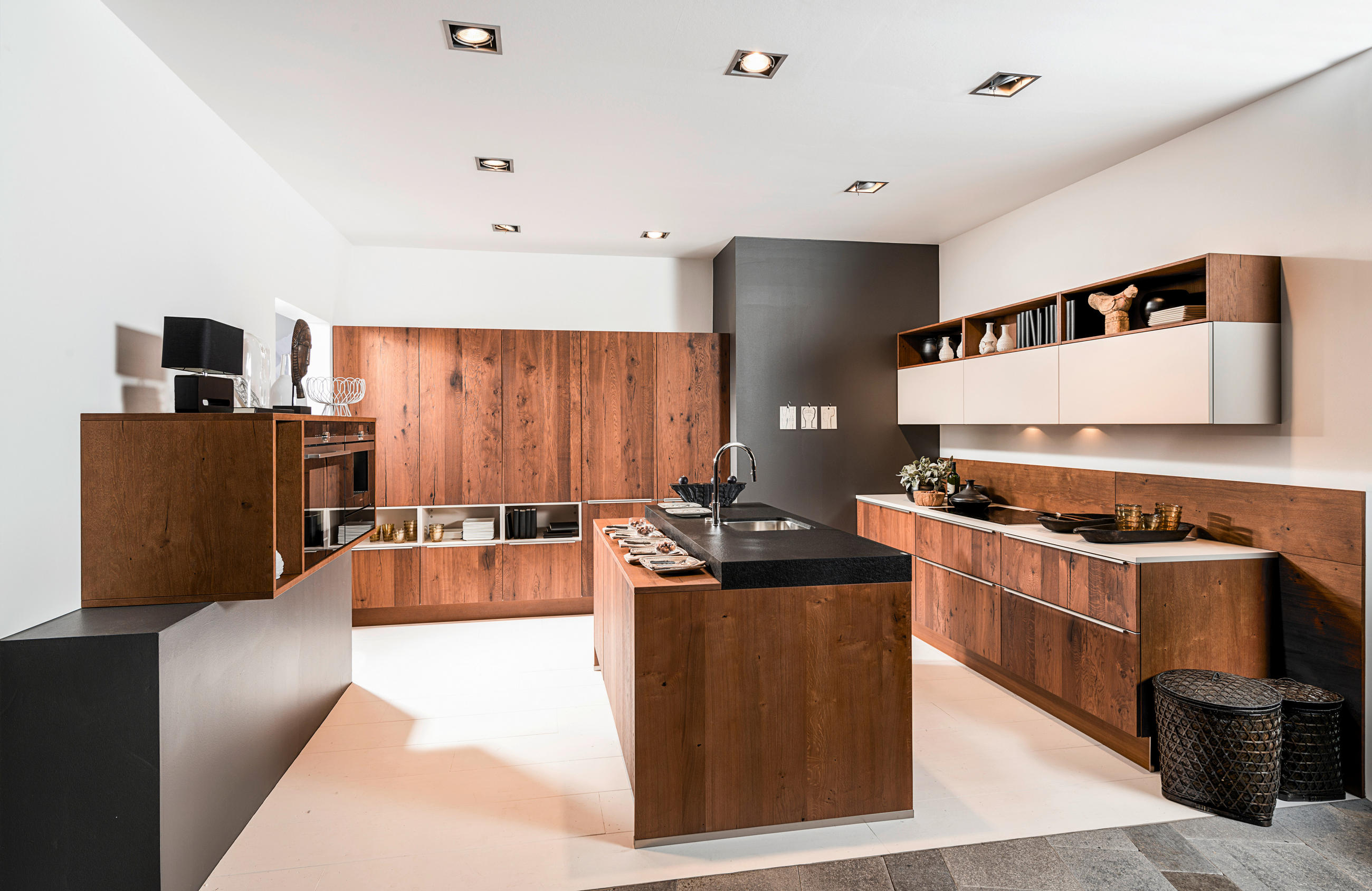 EINBAUKÜCHE   - Weiss/Eichefarben, Design, Holzwerkstoff - Dieter Knoll