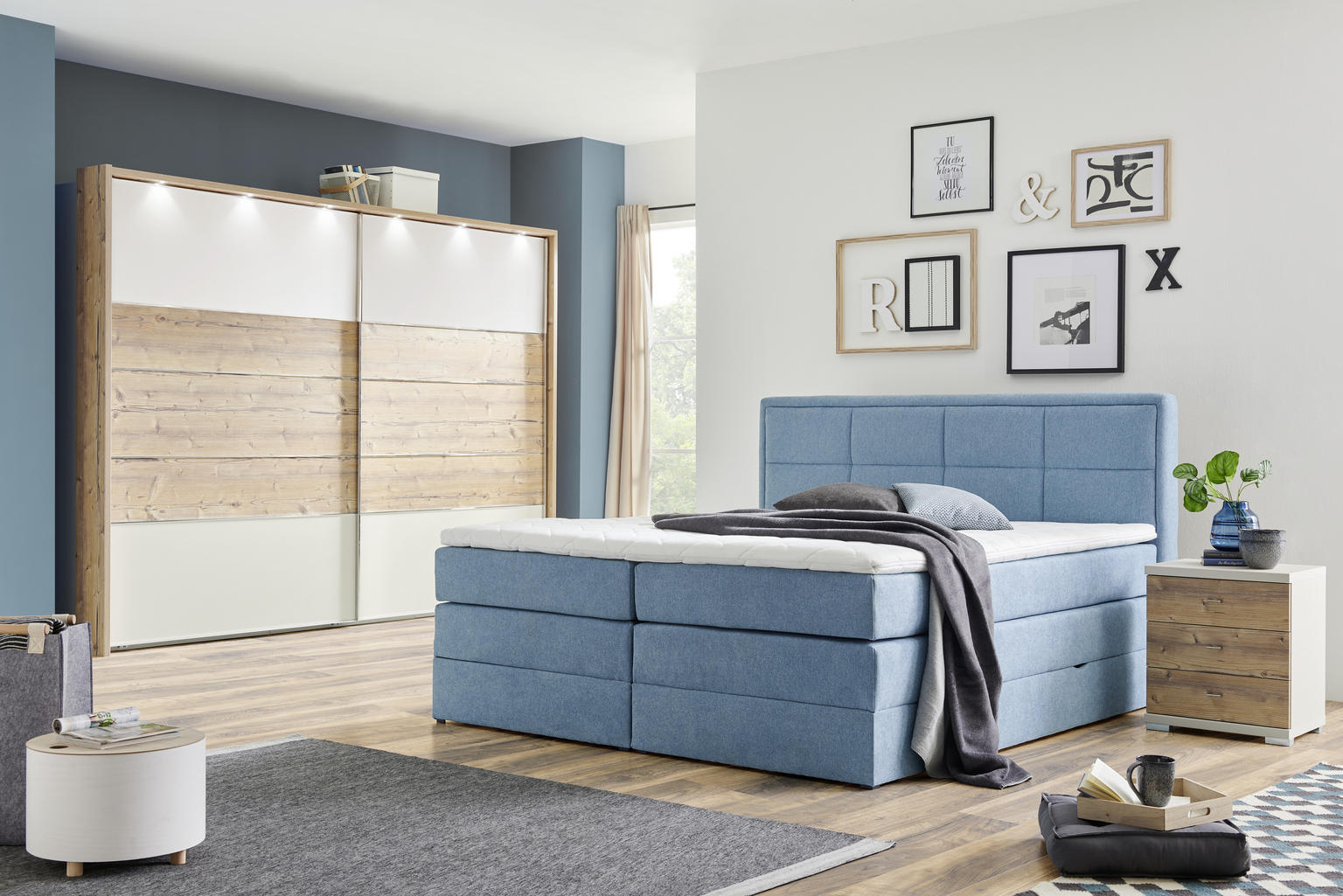 BOXSPRINGBETT 180/200 cm in Blau - Einrichtungsbeispiel