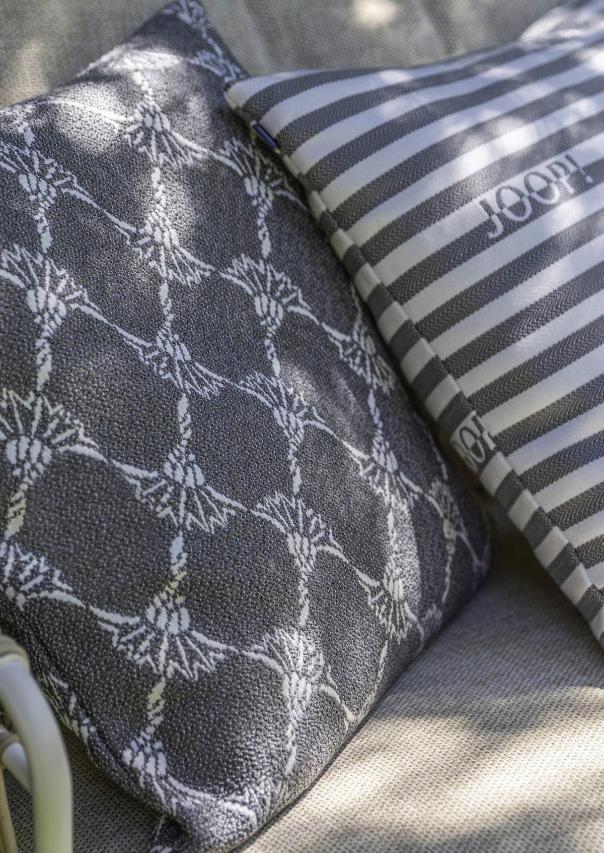 OUTDOOR-KISSEN  - Weiß/Grau, Design, Textil (50/50cm) - Joop!