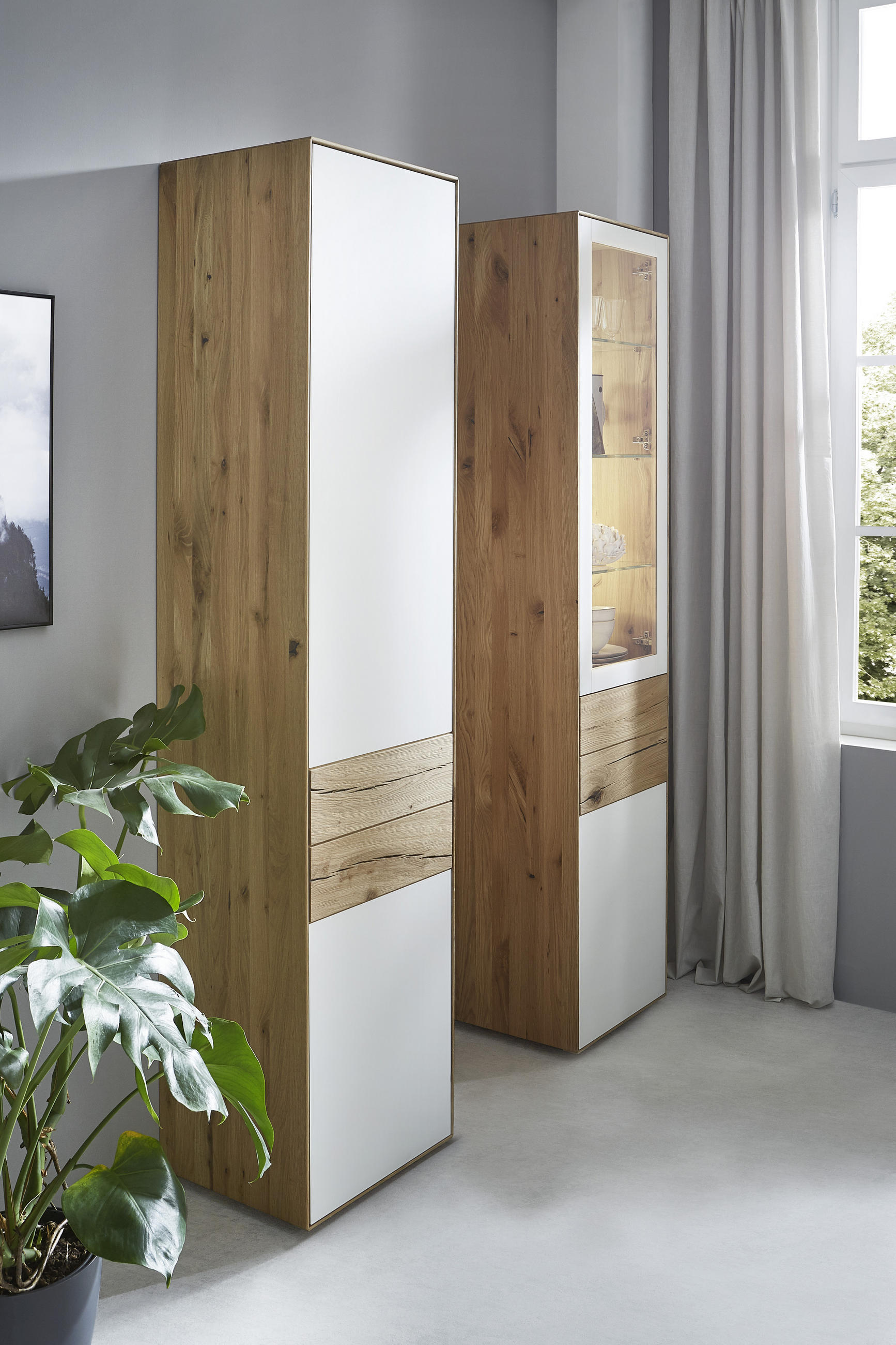 VITRINE in massiv Asteiche Weiß, Eichefarben  - Eichefarben/Weiß, Design, Glas/Holz (47/205,5/40cm) - Valnatura