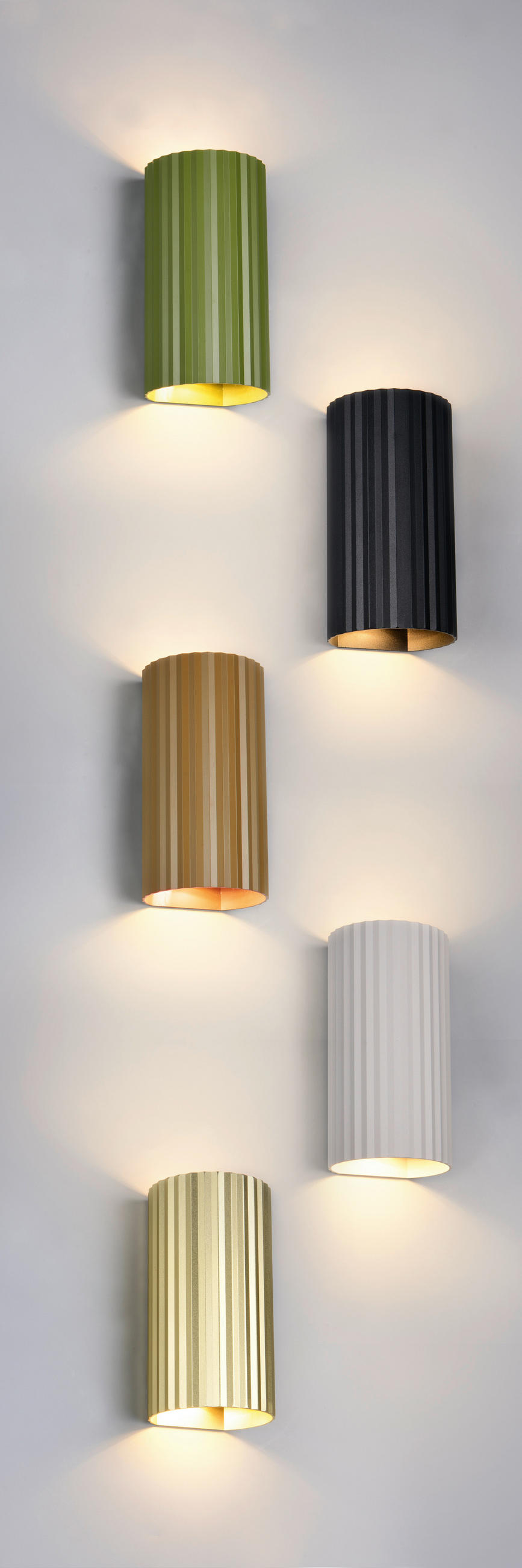 VÄGGLAMPA SOKA   - grön, Basics, metall (9,5/18/8,5cm)