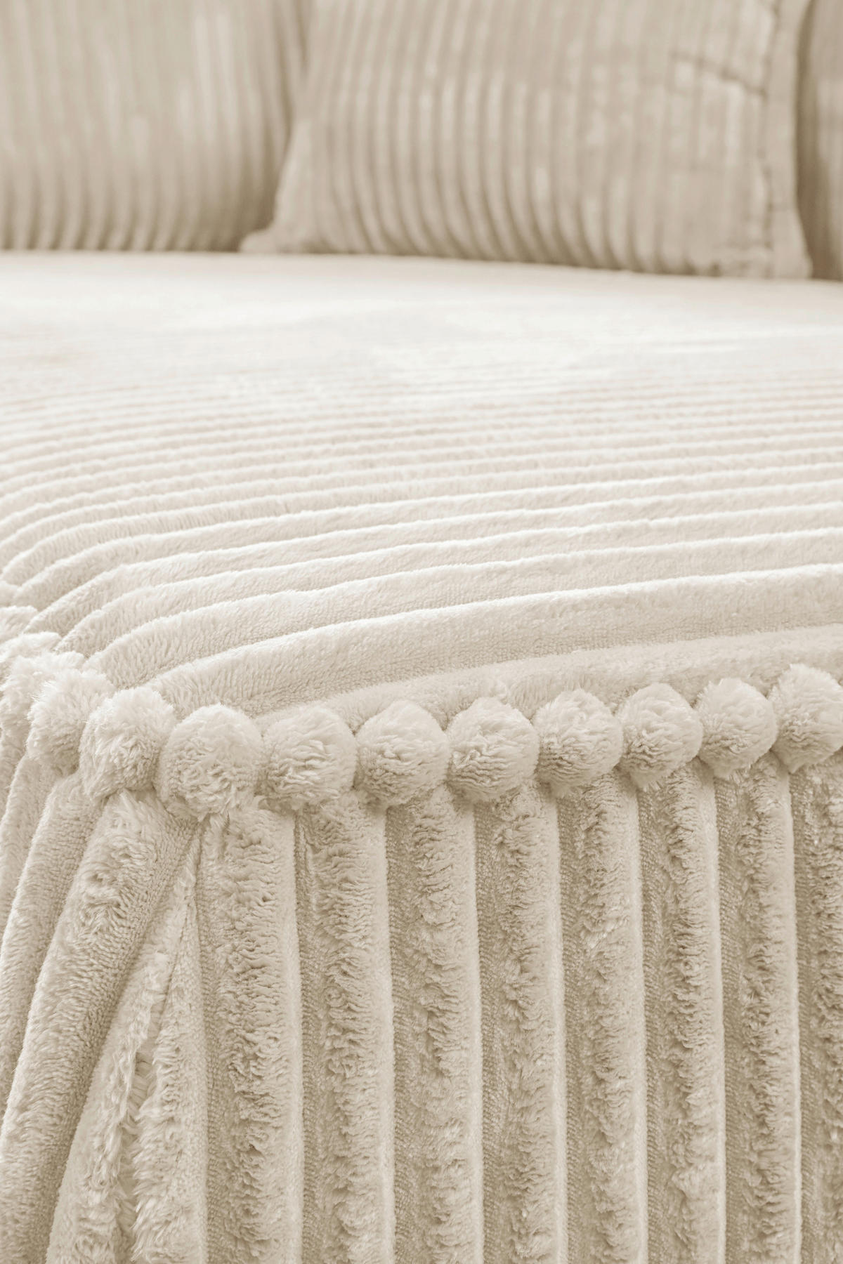 SOFA in Cord Creme  - Creme/Schwarz, Design, Holz/Textil (223/95/121cm) - MID.YOU