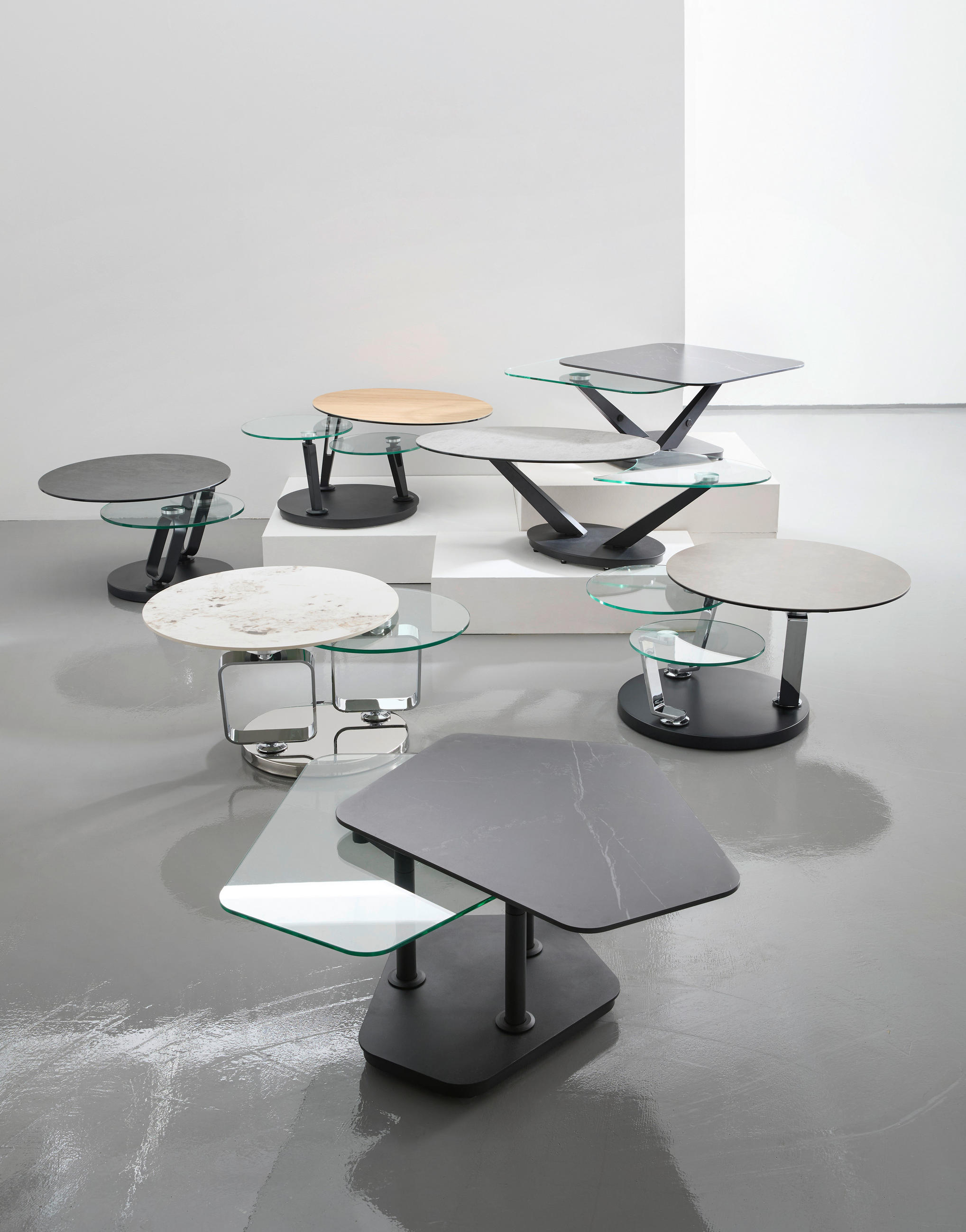 COUCHTISCH in Metall, Glas, Keramik 75-130/75/42 cm  - Silberfarben/Titanfarben, Design, Glas/Keramik (75-130/75/42cm) - Dieter Knoll