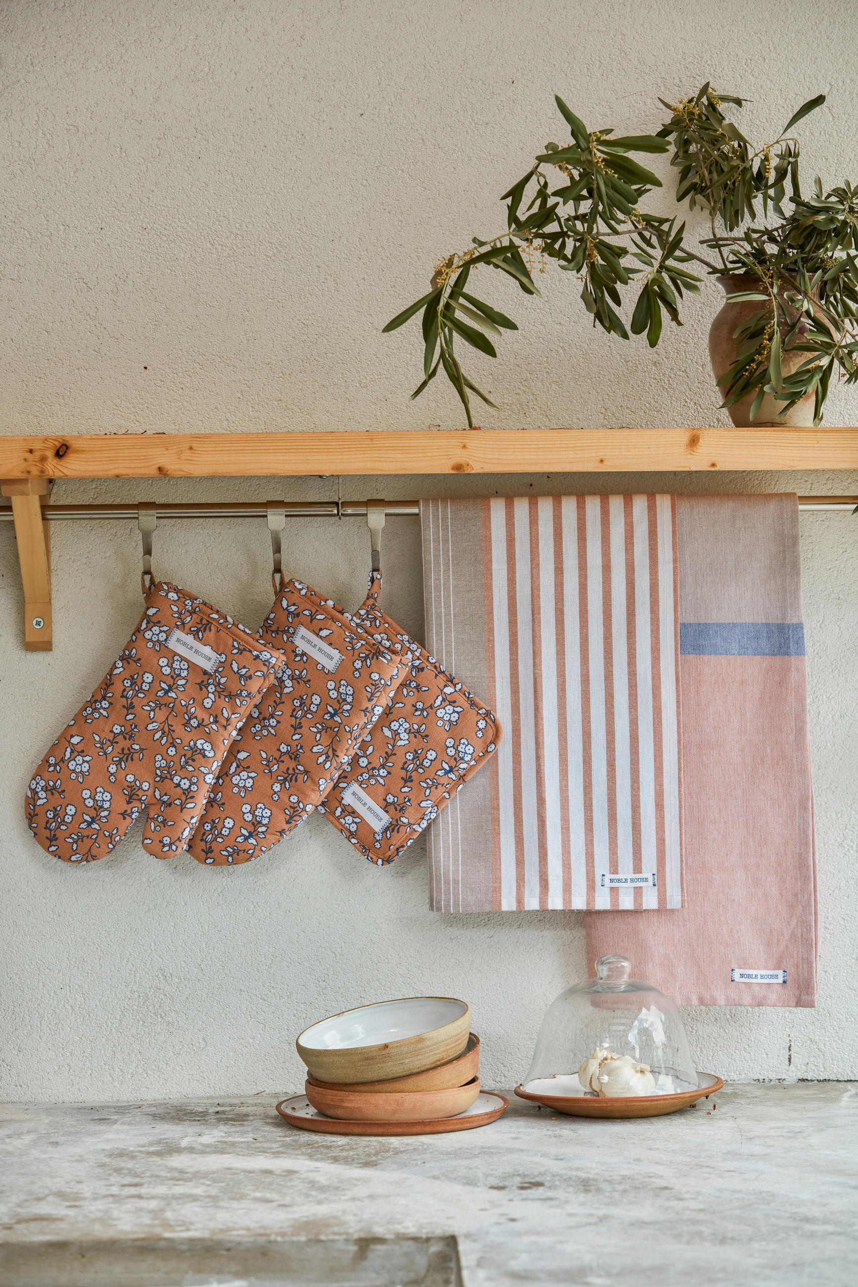 KÖKSHANDDUK blå, sandfärgad, terrakotta  - sandfärgad/blå, Basics, textil (50/70cm)