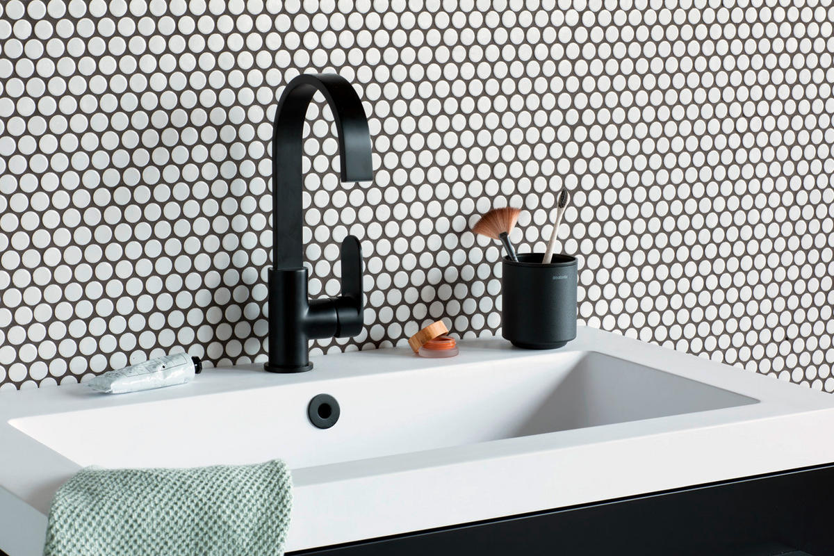 LONČEK ZA ZOBNE ŠČETKE - siva, Basics, kovina/umetna masa (8.1/9.4/8.1cm) - Brabantia