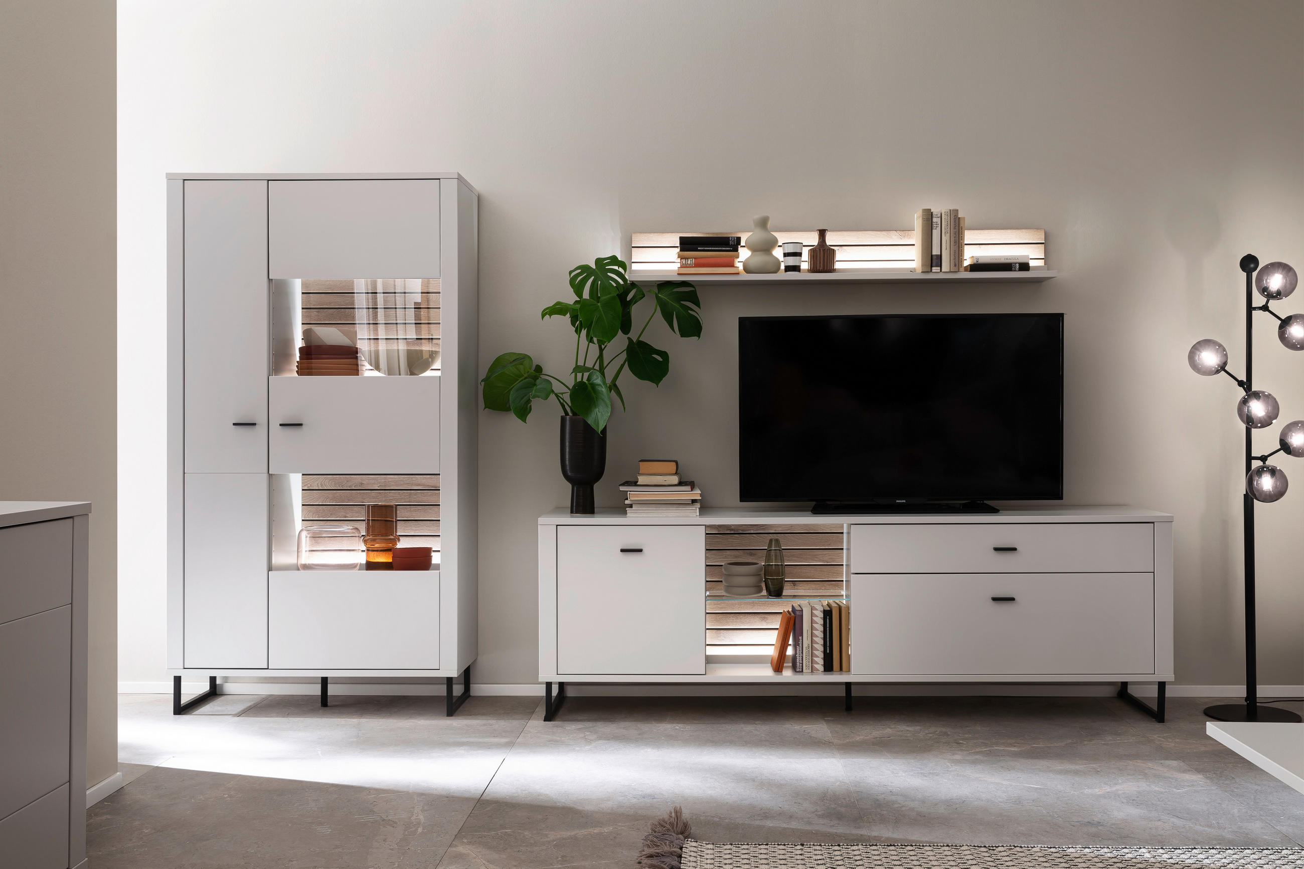 LOWBOARD Weiss, Eichefarben  210/69/44 cm  - Weiss/Eichefarben, Design, Glas/Holzwerkstoff (210/69/44cm) - Stylife
