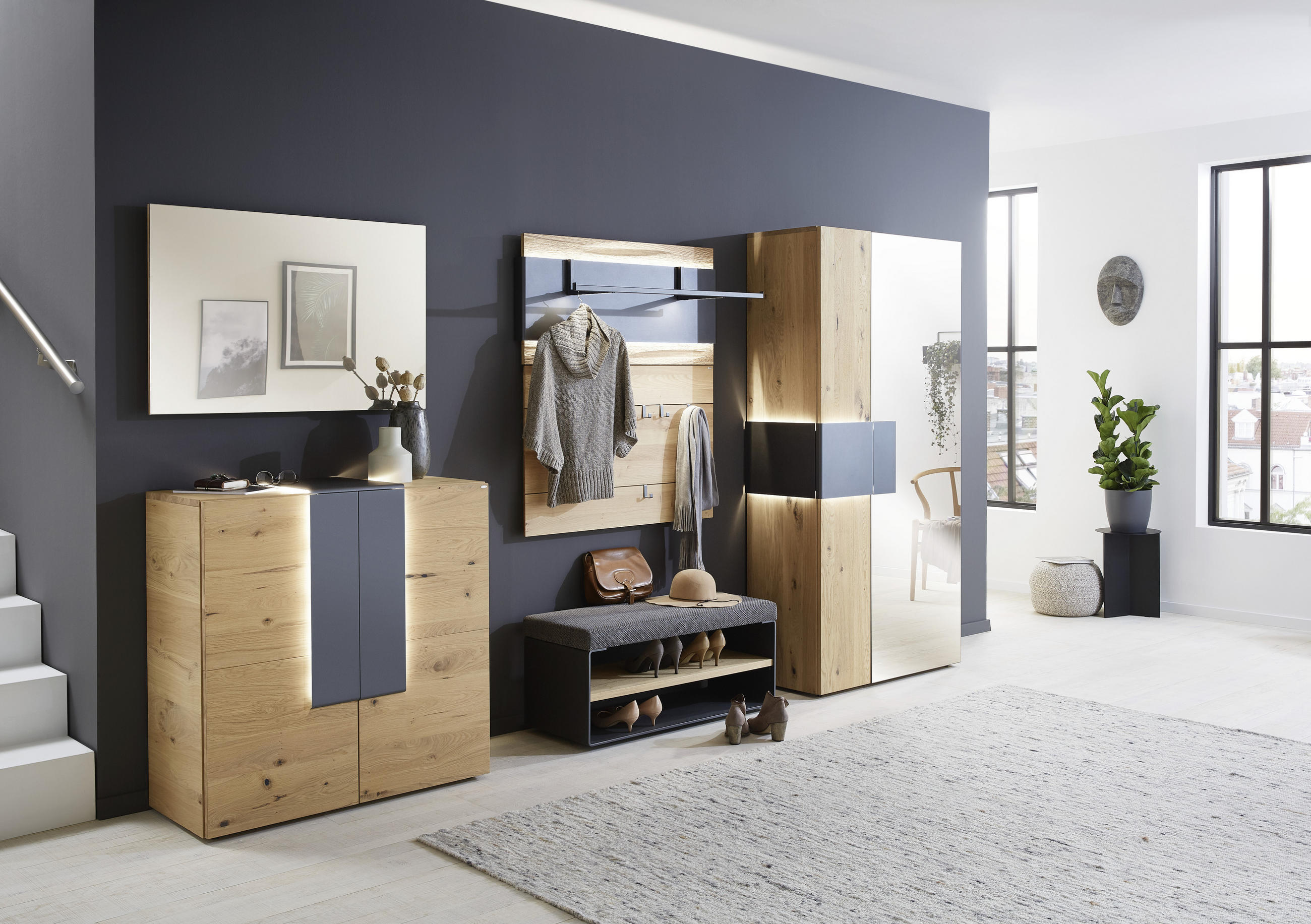 GARDEROBENBANK Webstoff Wildeiche furniert, mehrschichtige Massivholzplatte (Tischlerplatte) Anthrazit, Grau, Eichefarben - Eichefarben/Anthrazit, Natur, Holz/Textil (96/44/39cm) - Voglauer