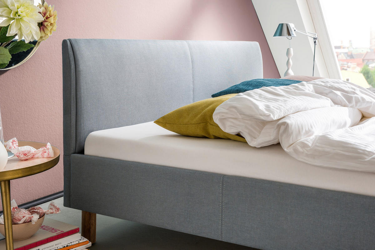 PAT TAPIȚAT 140/200 cm  in albastru deschis  - albastru deschis/culoare lemn stejar, Design, lemn/textil (140/200cm) - Livetastic