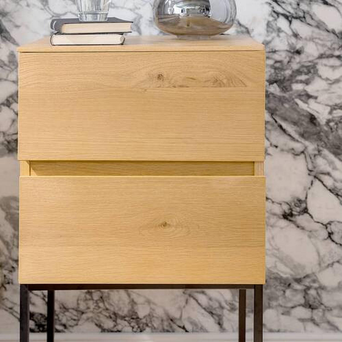 SÄNGBORD i faner ek svart, ekfärgad  - svart/ekfärgad, Klassisk, metall/trämaterial (42/75/40cm) - home24