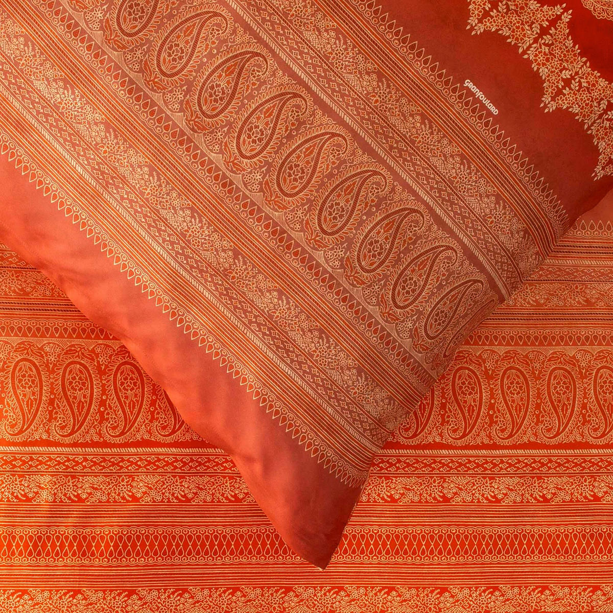 POSTELJNINA 200/200 cm saten rdeča  - rdeča, Konvencionalno, tekstil (200/200cm) - Bassetti