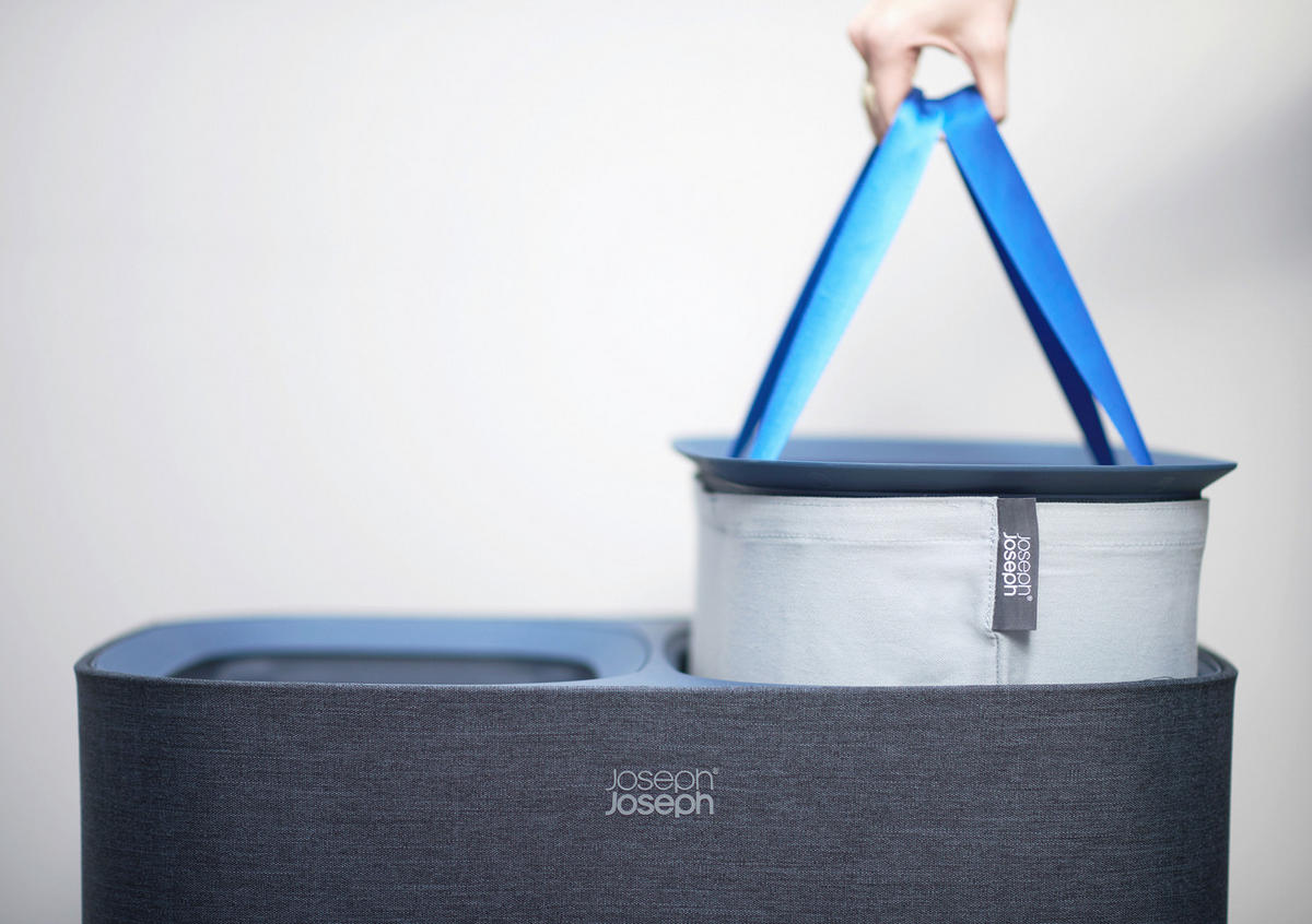 KOŠ ZA PERILO - črna, Basics, umetna masa/tekstil (56/71/39,5cm) - Joseph Joseph