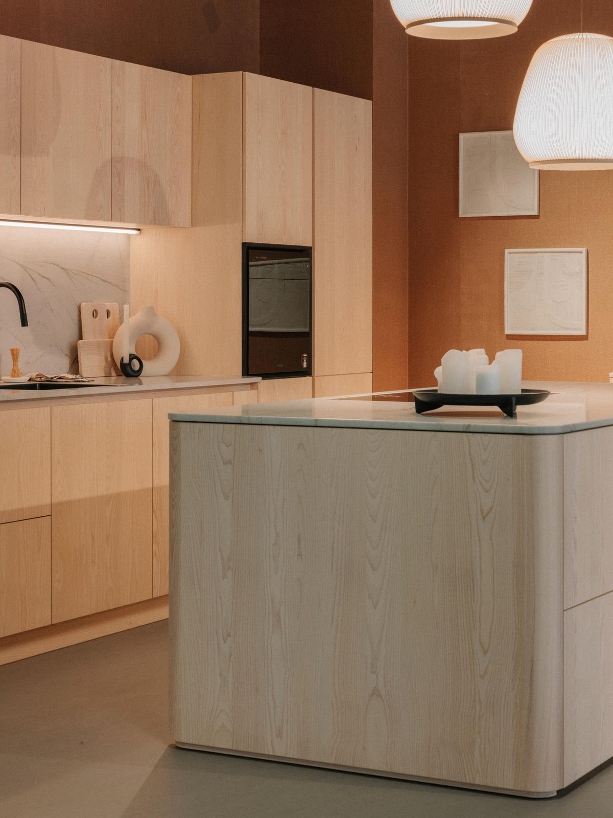 EINBAUKÜCHE   - Eschefarben, Basics, Holz - Walden