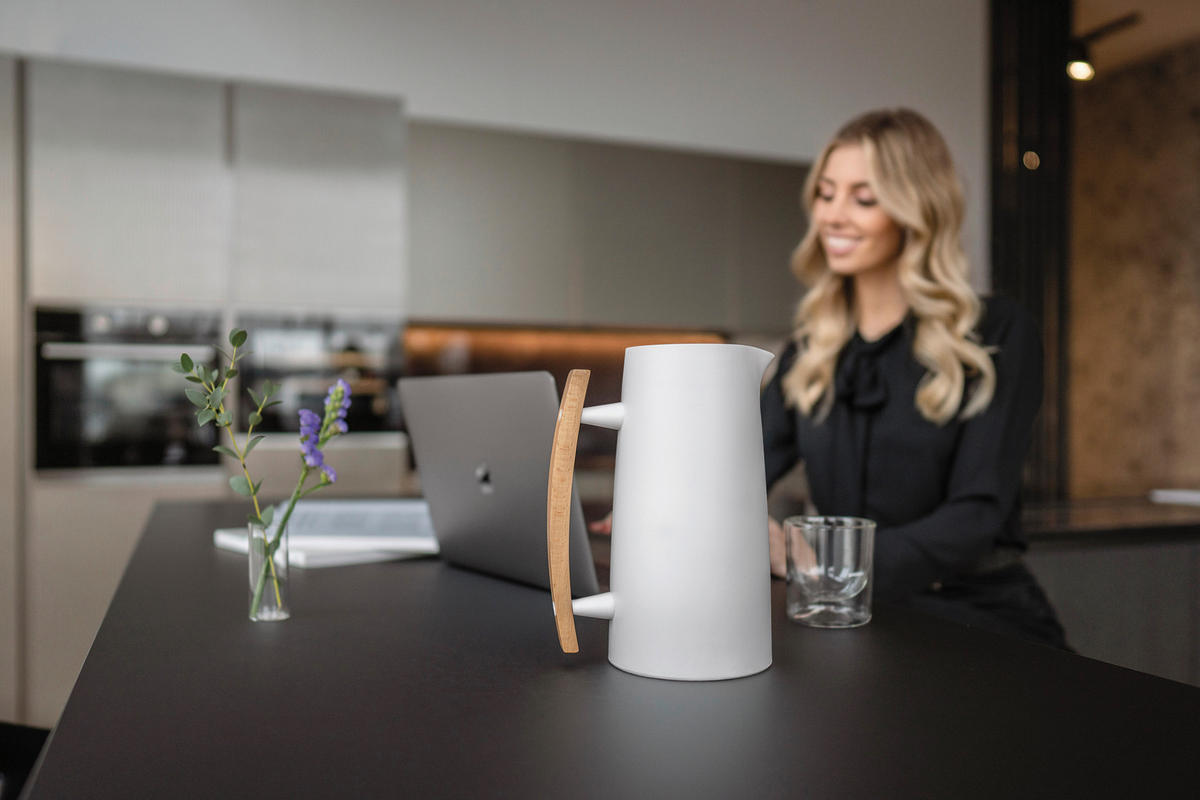 ISOLIERKANNE Icons 1000 L  - Weiß, Basics, Glas/Holz (18,3/13/25cm) - GUZZINI