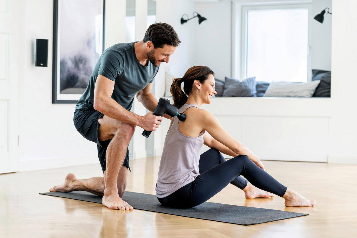 MASSAGEPISTOLE - Schwarz, Basics (33,4/27/9,2cm) - Beurer