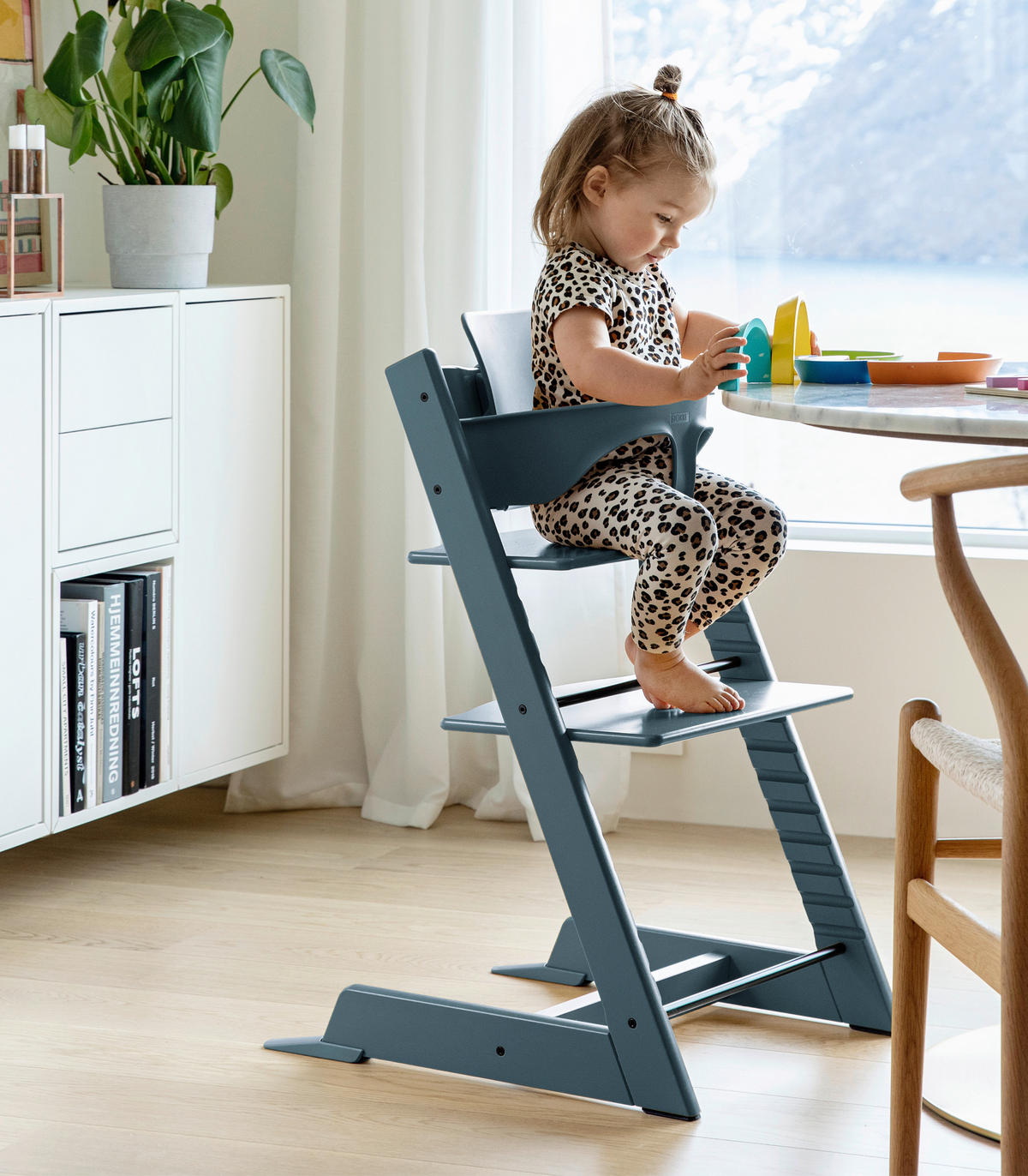 HRANILICA  Tripp Trapp  - tamno plava, Basics, drvo (46/79/49cm) - Stokke