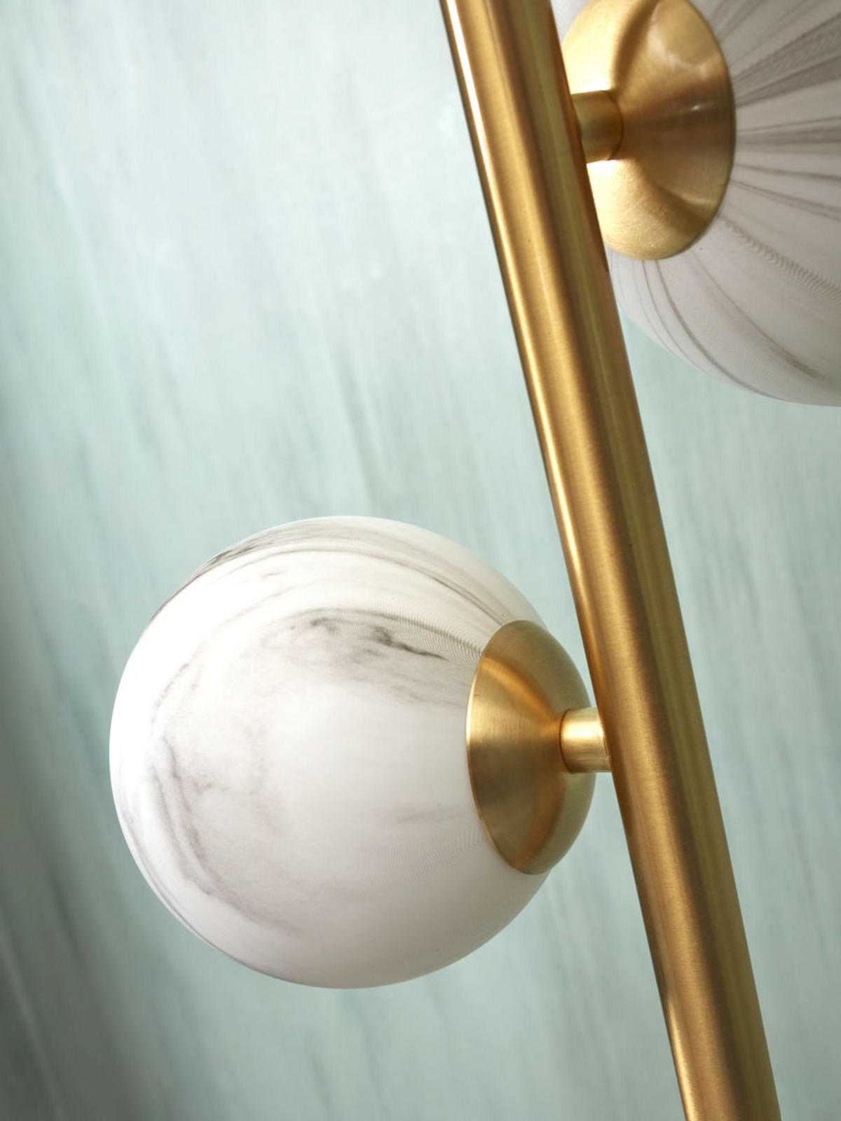 GOLVLAMPA Carrara/Globus 25/159 cm    - vit/guldfärgad, Basics, metall/glas (25/159cm) - It's about Romi