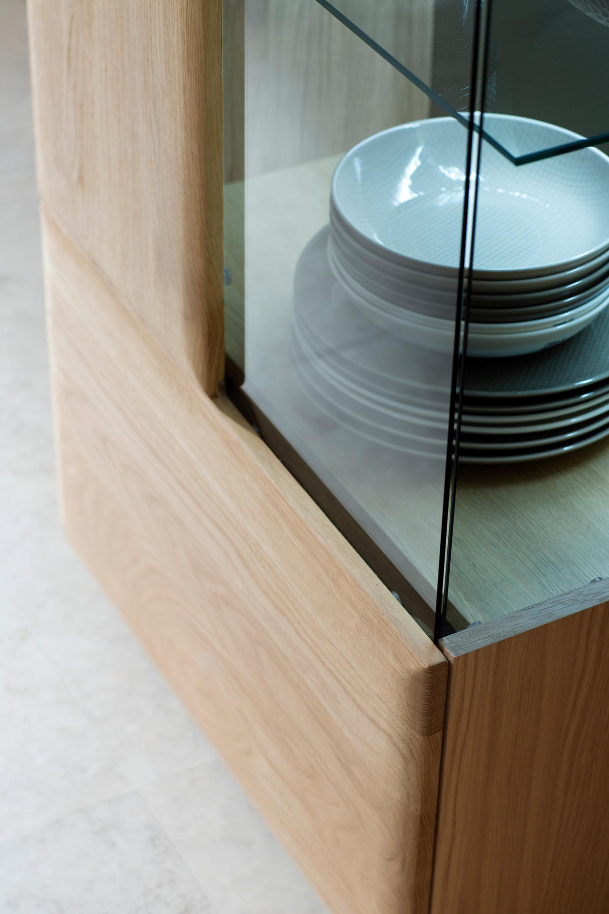 VITRINE in massiv Eiche Eichefarben  - Edelstahlfarben/Eichefarben, Design, Glas/Holz (60/208/38cm) - Livetastic