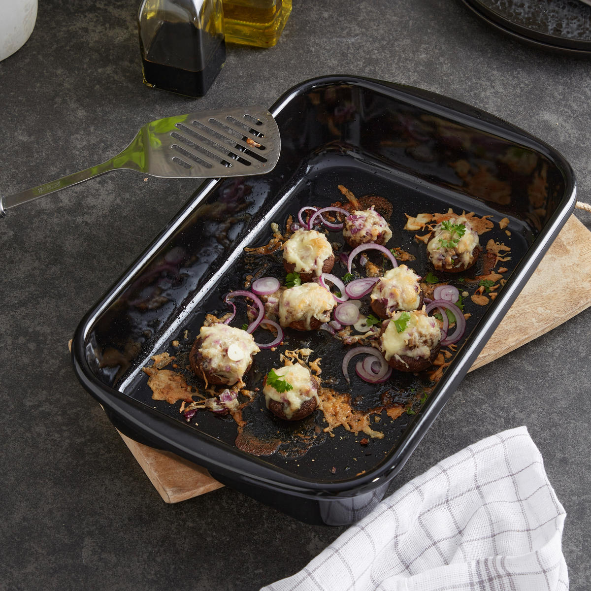 KALUP ZA PEČENJE  - crna, Konvencionalno, metal (39,30/25,20/7,70cm) - Riess