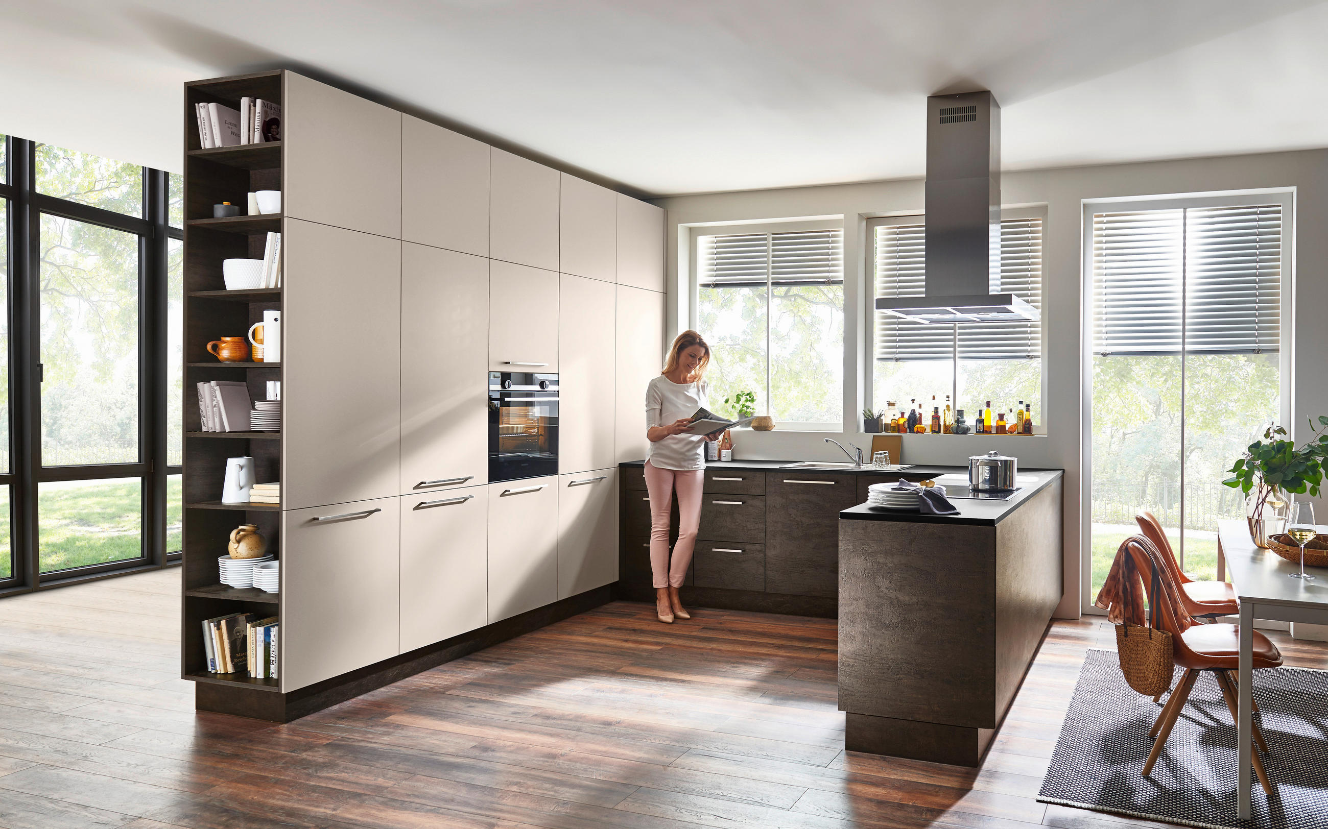 EINBAUKÜCHE   - Eichefarben/Sahara, Design, Holzwerkstoff - Dieter Knoll