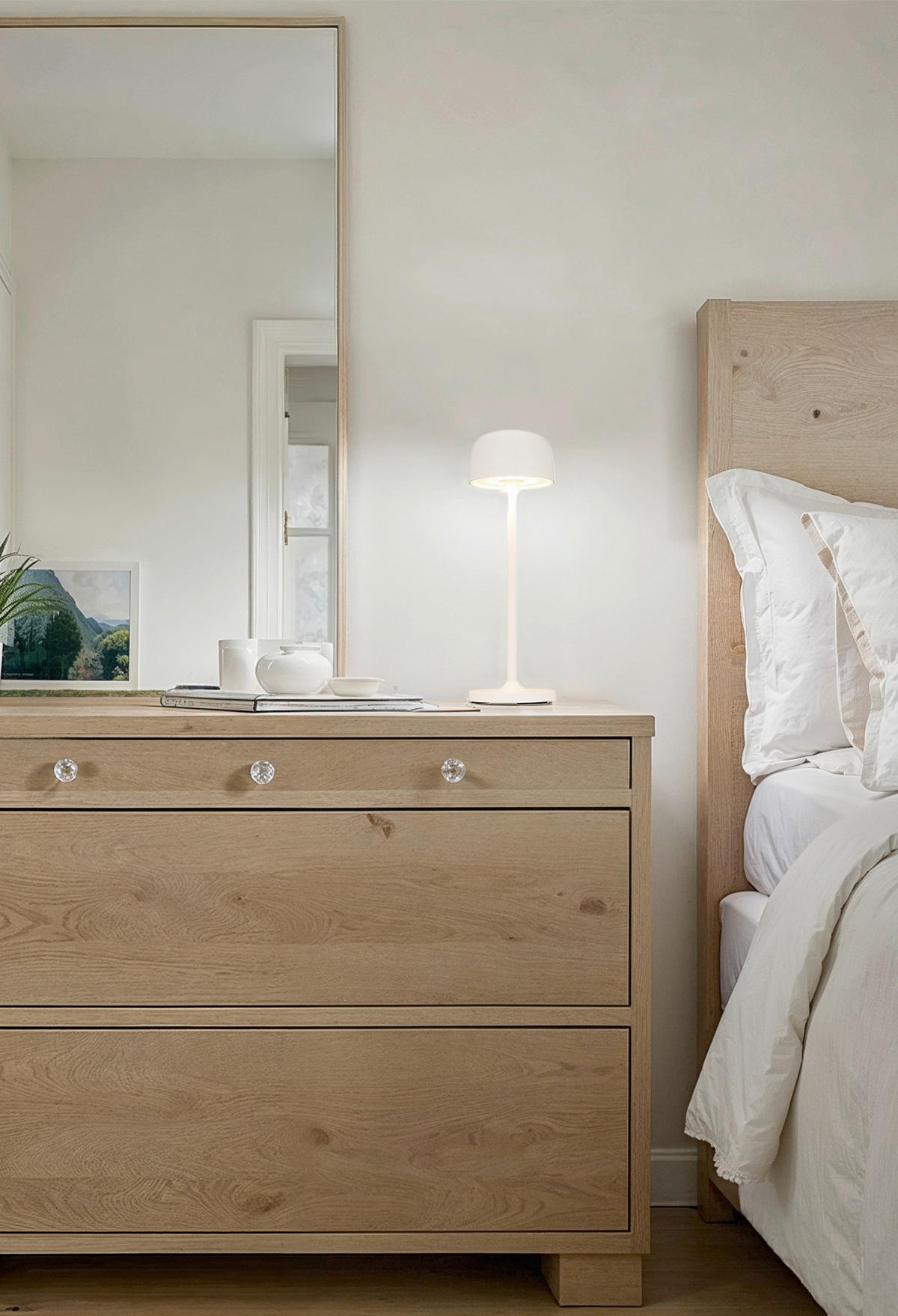 AKKU-TISCHLEUCHTE Las Vegas 7,6/24 cm   - Transparent/Weiß, Design, Kunststoff/Metall (7,6/24cm) - Novel