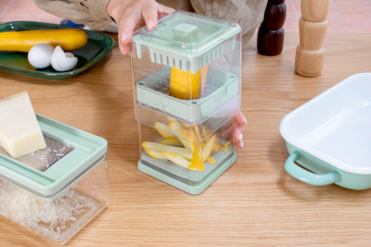 REZALNIK ZELENJAVE  Tasty + 11,1/11,1/15,1 cm            - žadasto zelena, Basics, kovina/umetna masa (11,1/11,1/15,1cm) - Brabantia