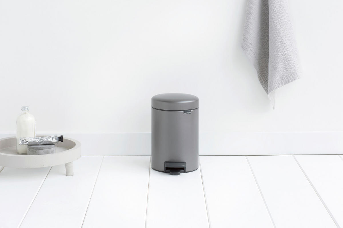 PEDÁLOS SZEMETES  - fekete/platinaszürke, Basics, műanyag/fém (3l) - Brabantia