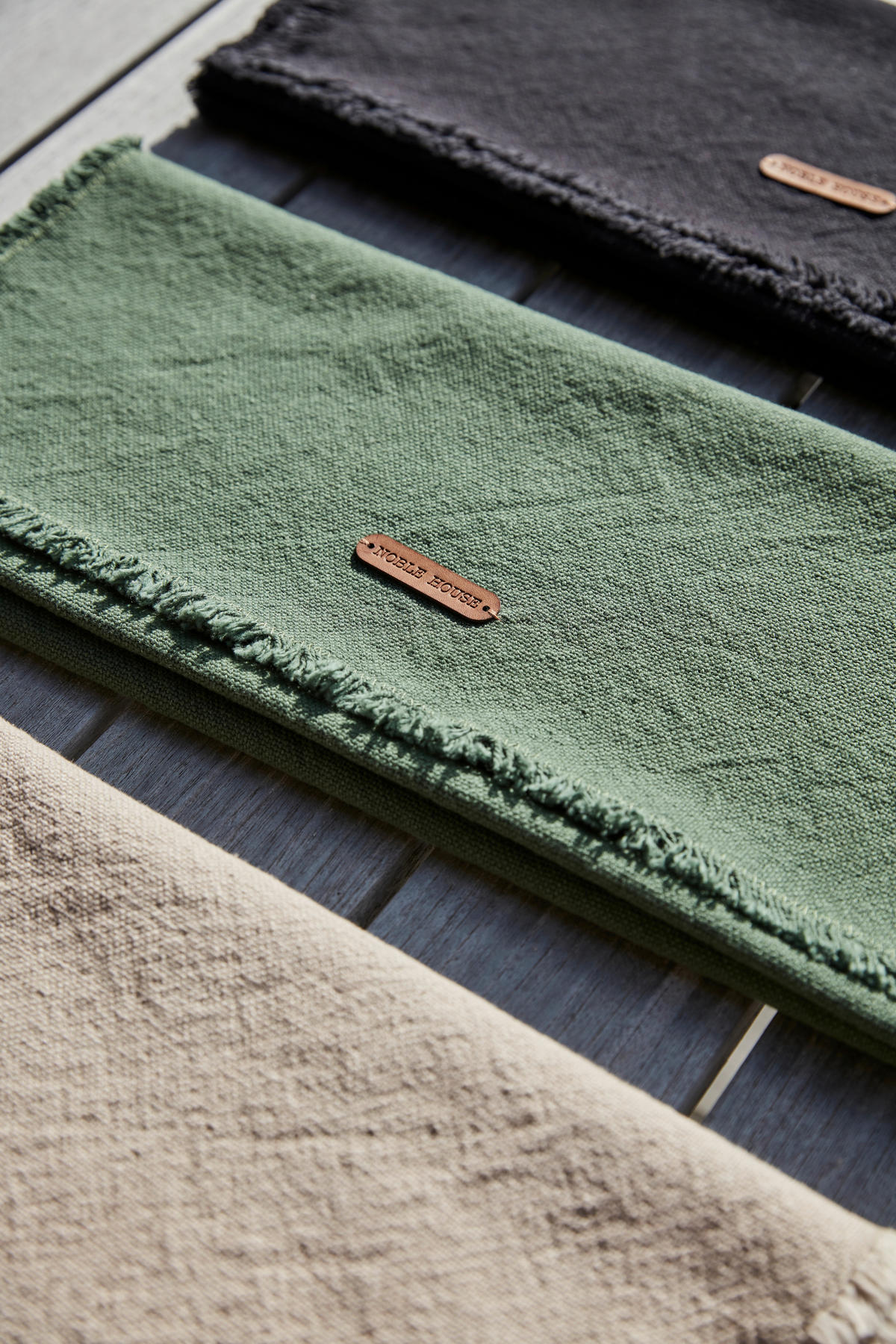 BORDSLÖPARE textil struktur mörkgrön 40/300 cm  - mörkgrön, Basics, textil (40/300cm)