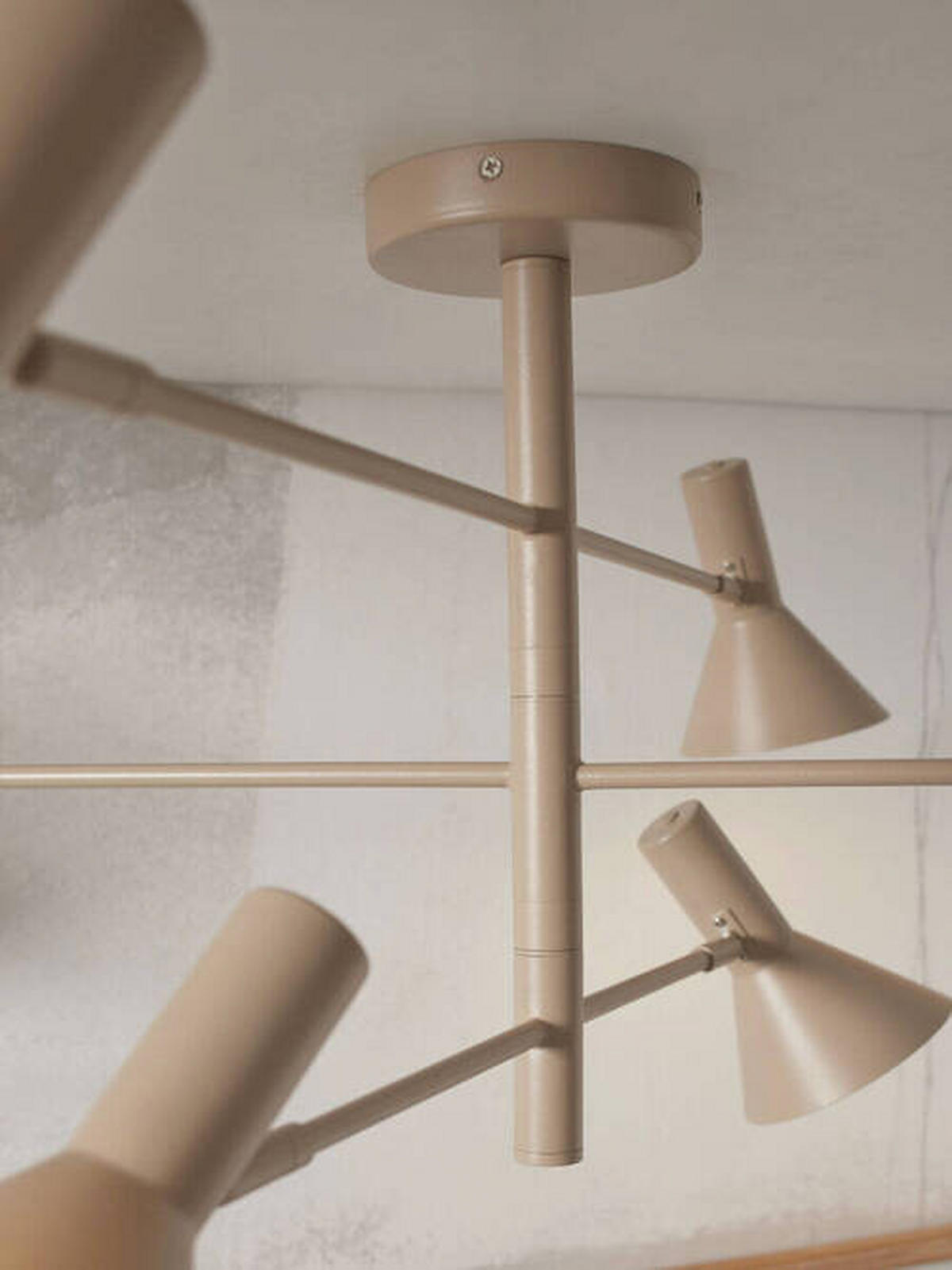 TAKLAMPA 124/40 cm  - grå, Trend, metall (124/40cm) - It's about Romi