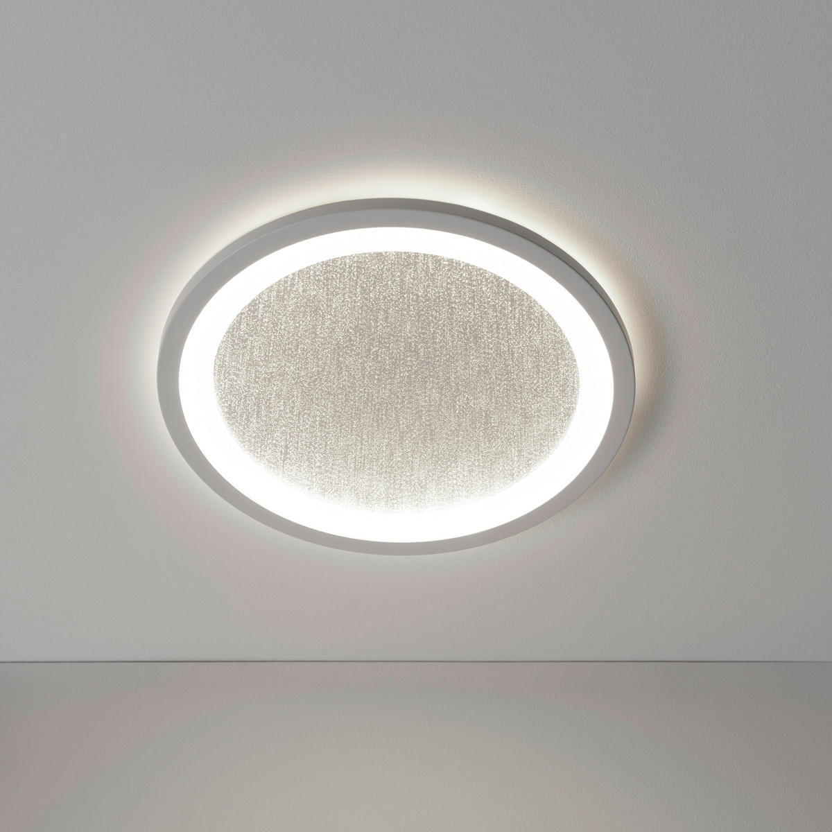 LED PLAFONJERA  - bela/crna, Osnovno, plastika (29,5/2,5cm)
